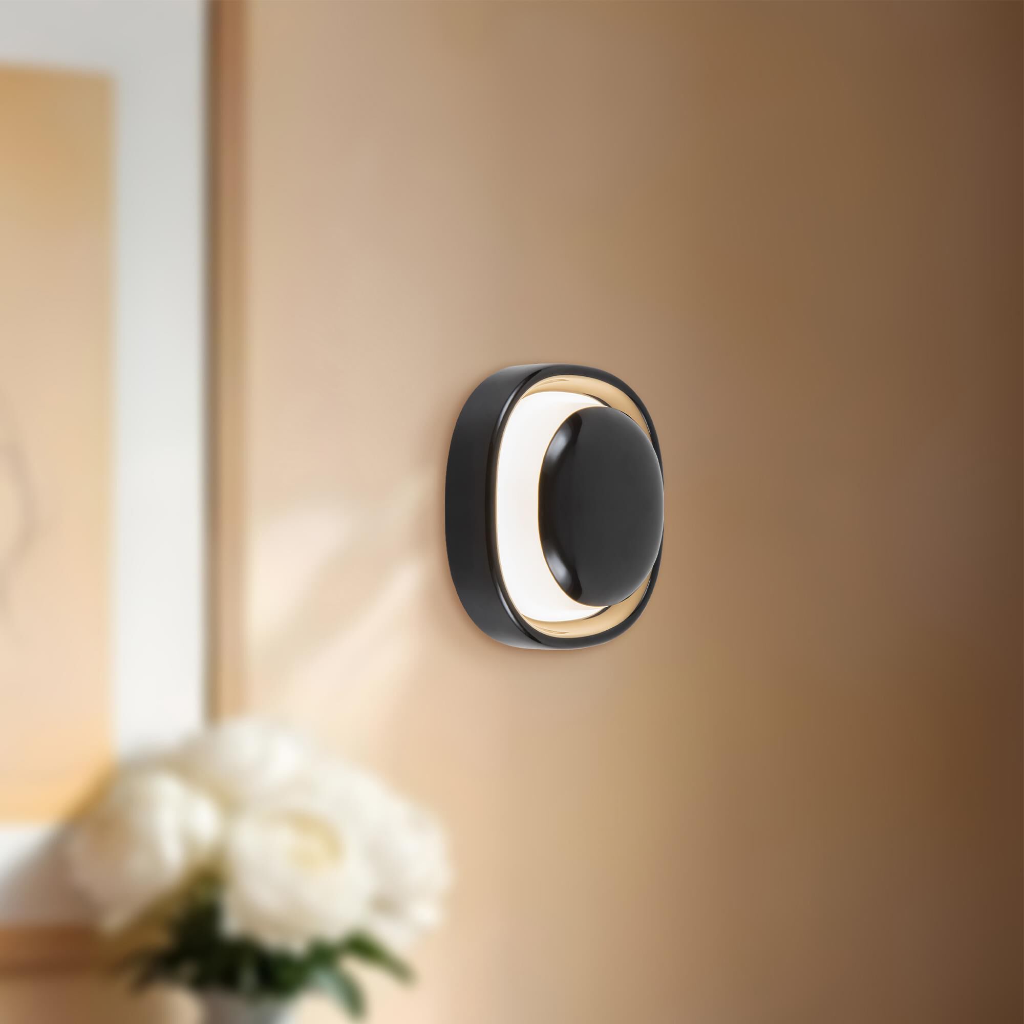 Shown in Glossy Black finish and Matte Opal glass