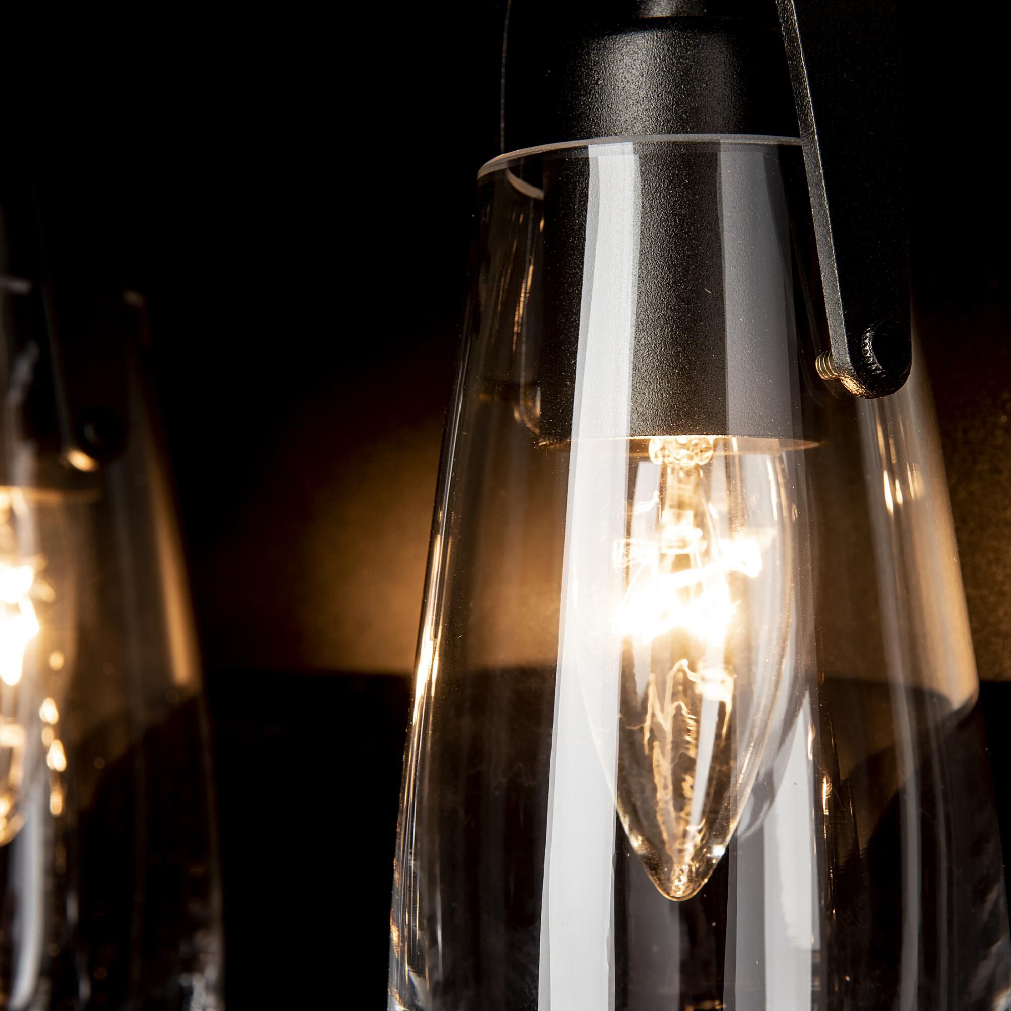 Shown in Oil Rubbed Bronze finish and Clear glass