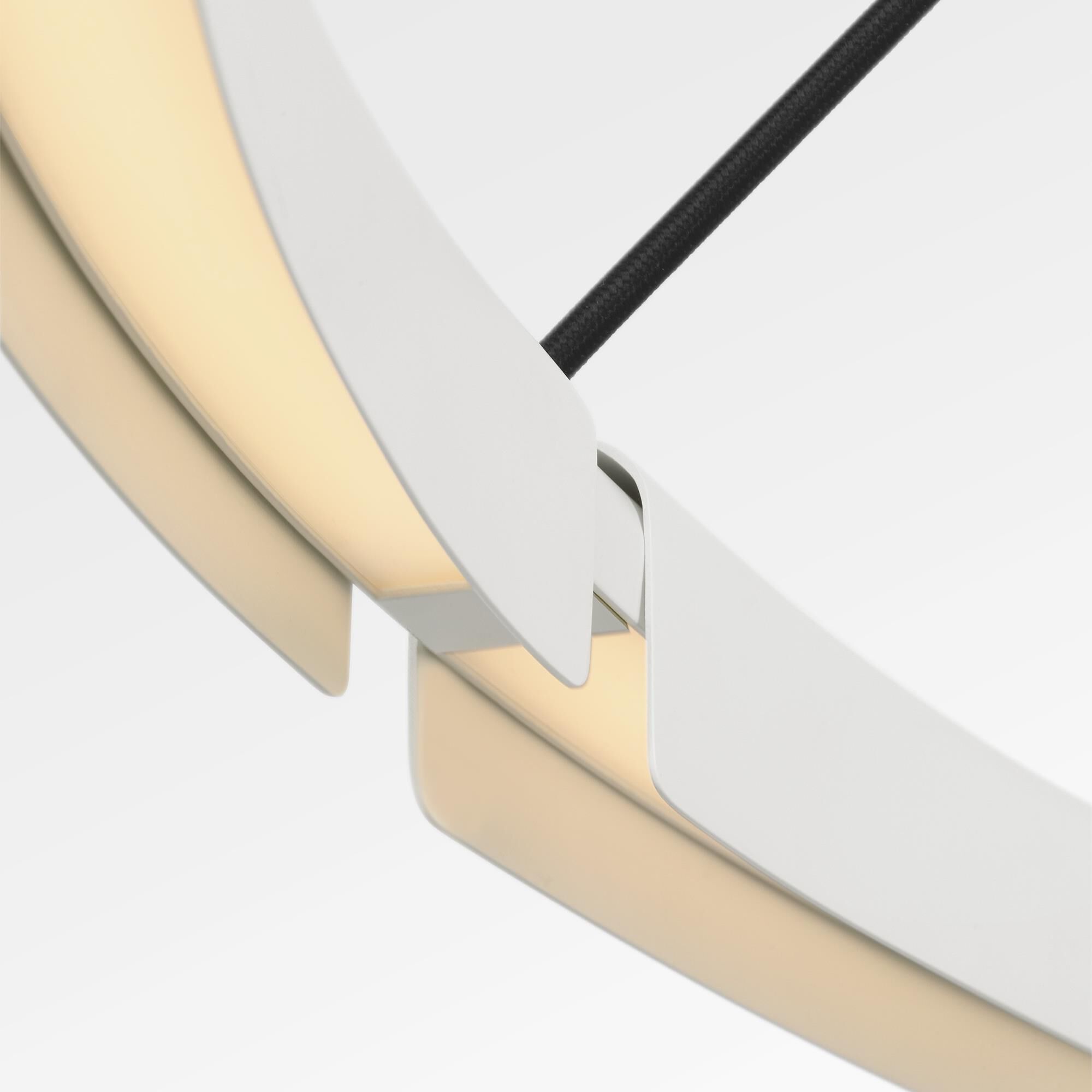 Shown in Matte White finish and Aluminum shade