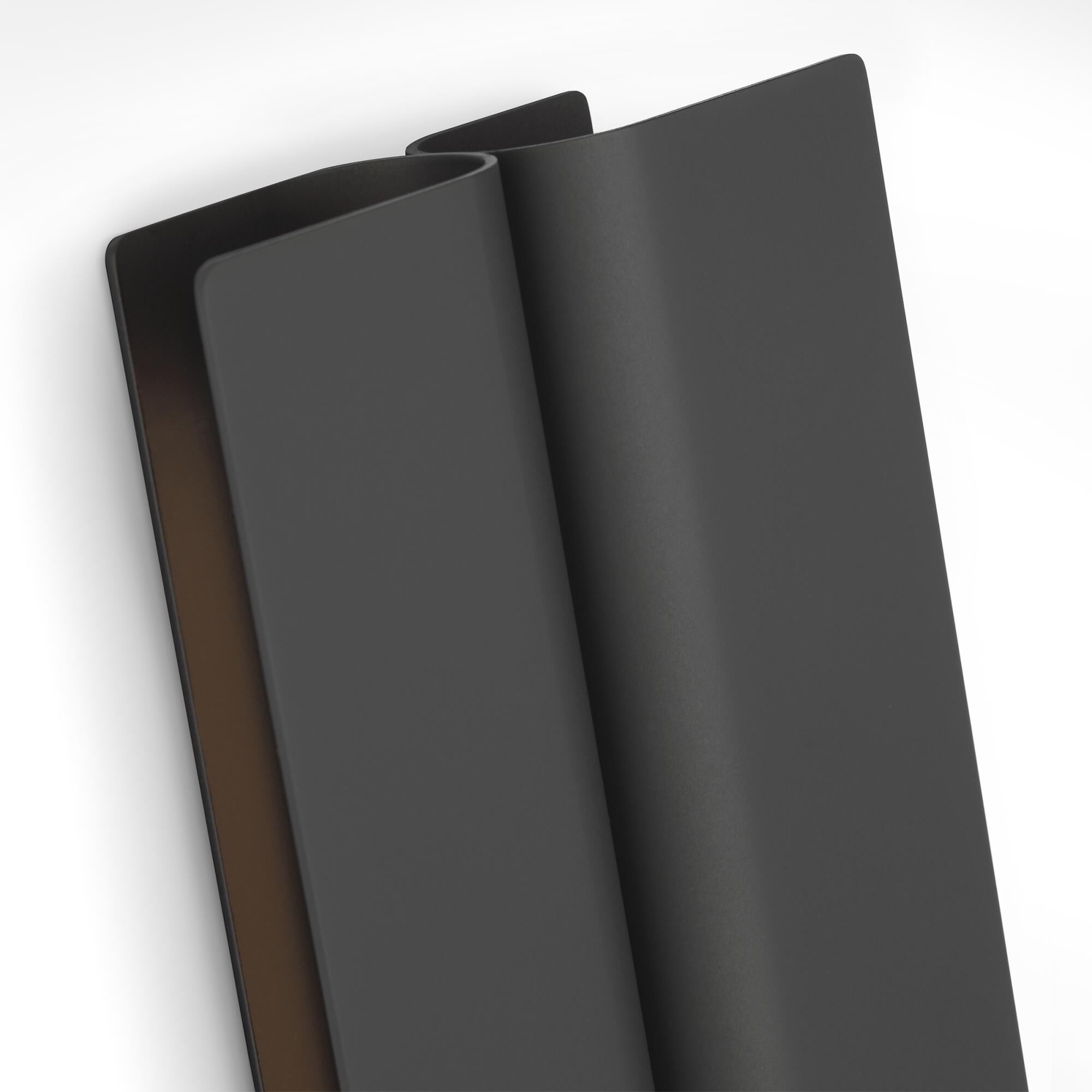 Shown in Nightshade Black finish and Aluminum shade