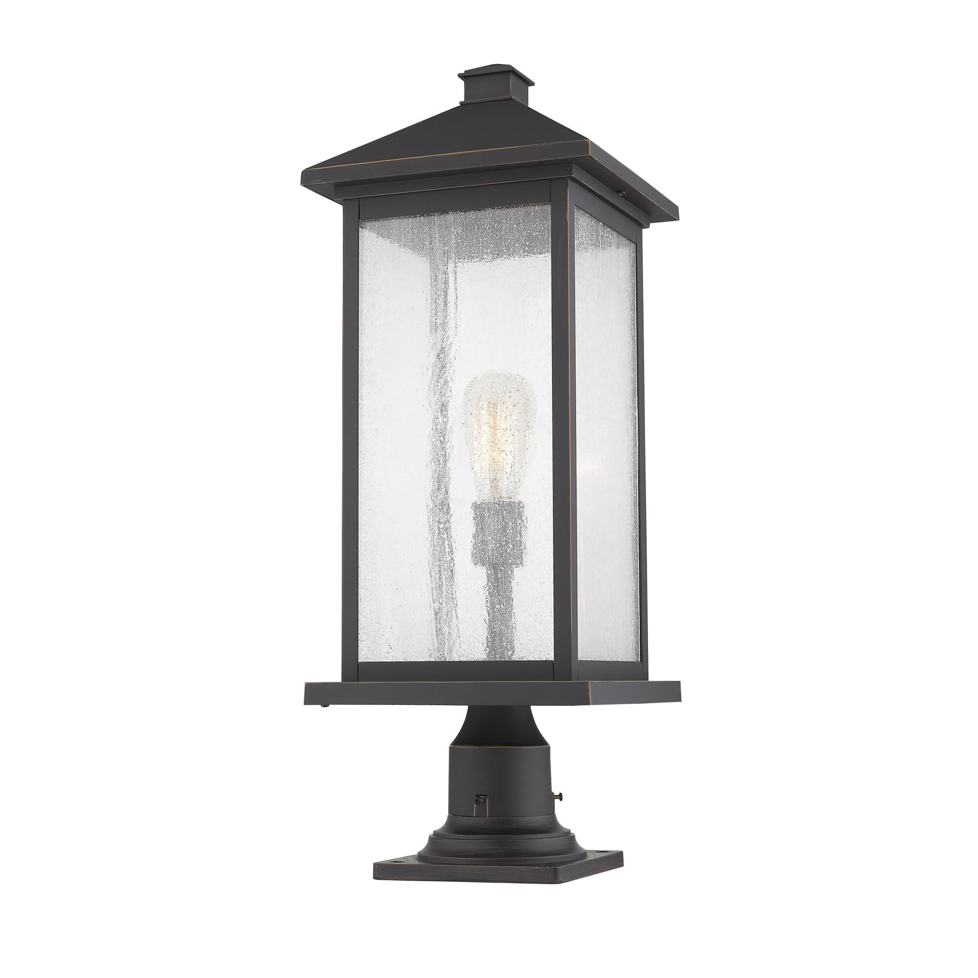 Shown in Oil Rubbed Bronze finish and Glass shade