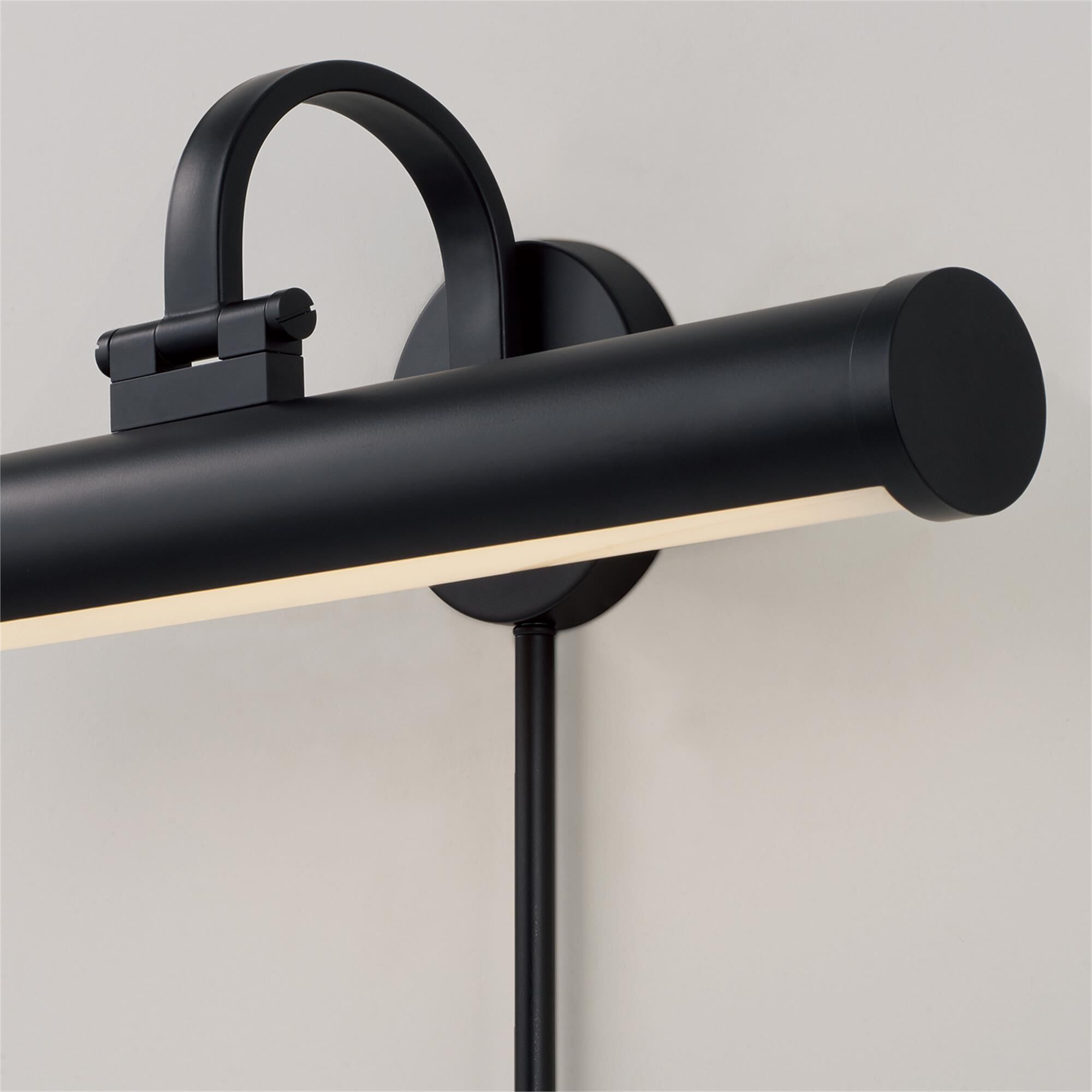 Shown in Matte Black finish
