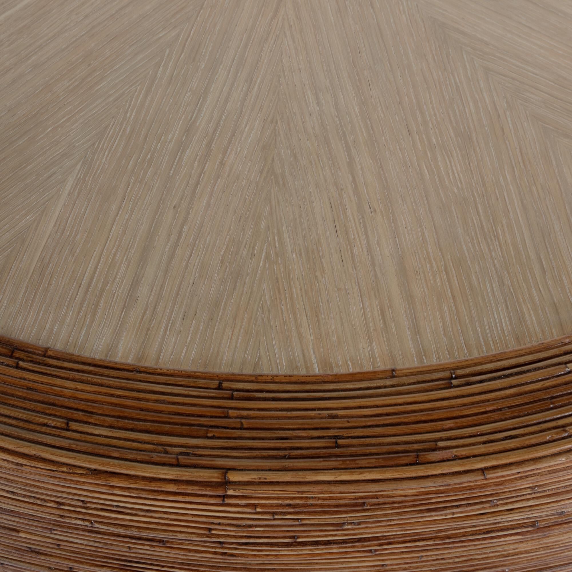 Shown in Brown finish