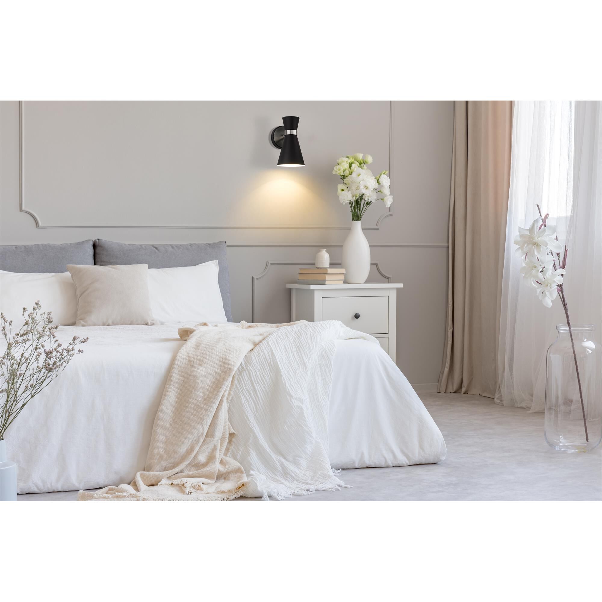 Shown in Matte Black + Brushed Nickel finish and Metal glass and Metal shade