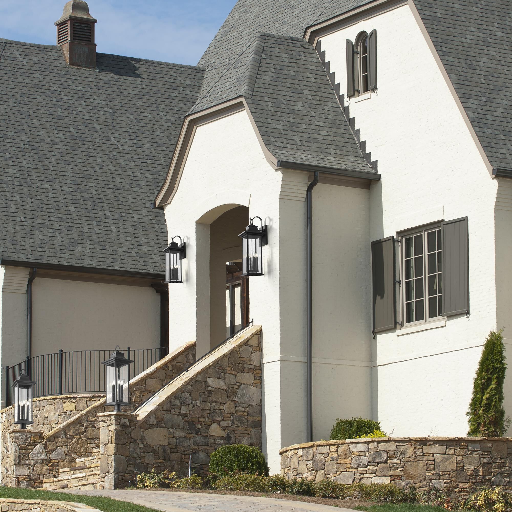 Shown in Black finish and Clear Seedy glass and Clear Seedy shade