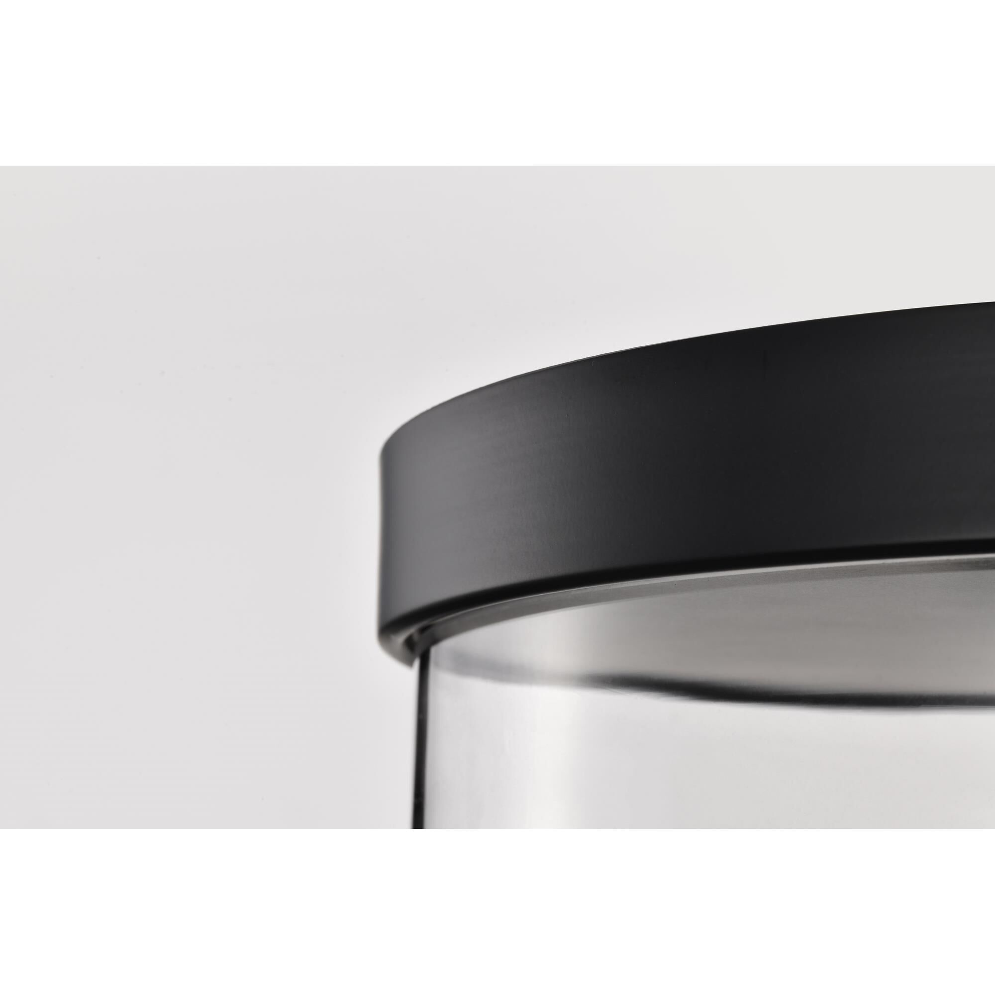 Shown in Matte Black finish and Clear glass