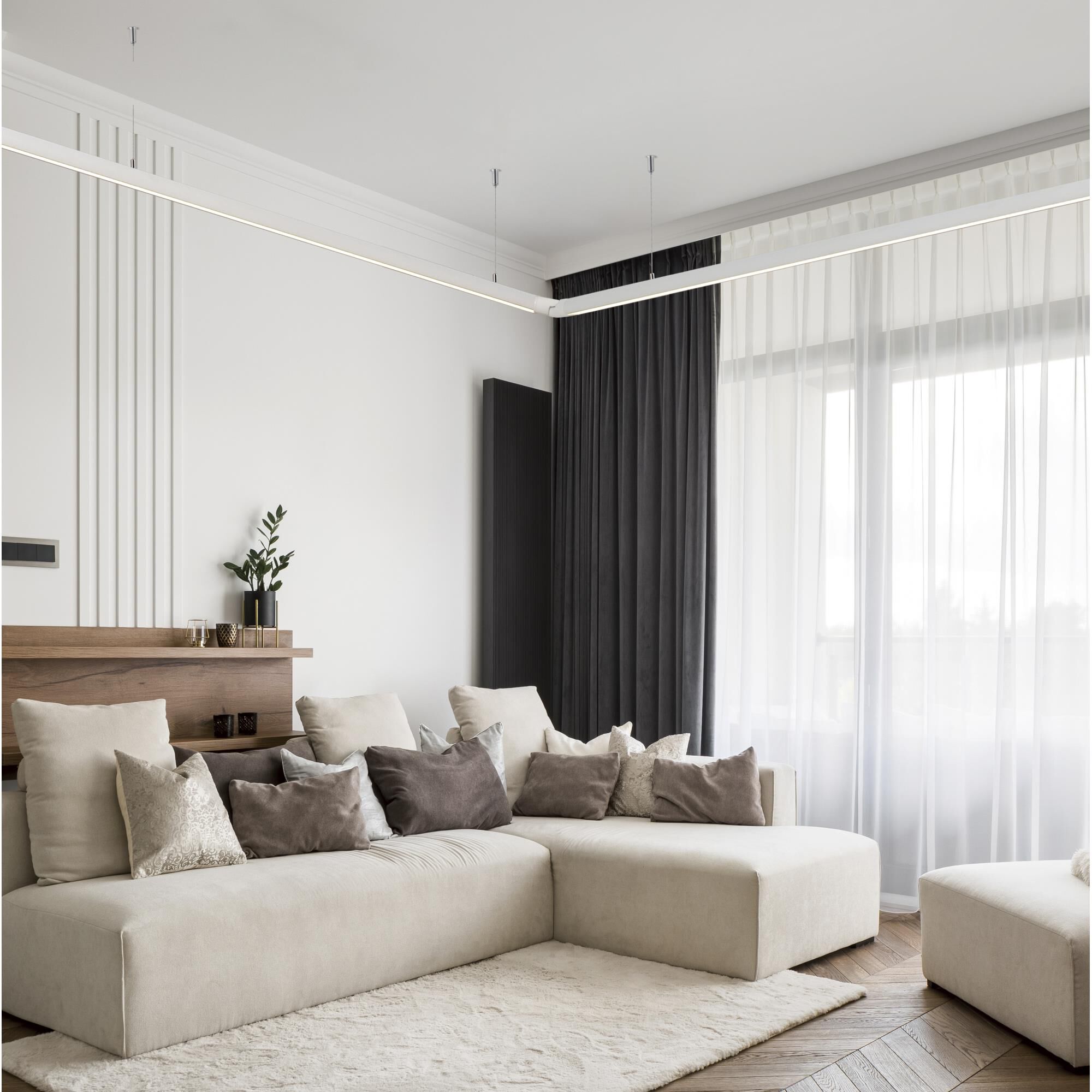 Shown in White finish and Frosted glass and Pmma Acrylic shade