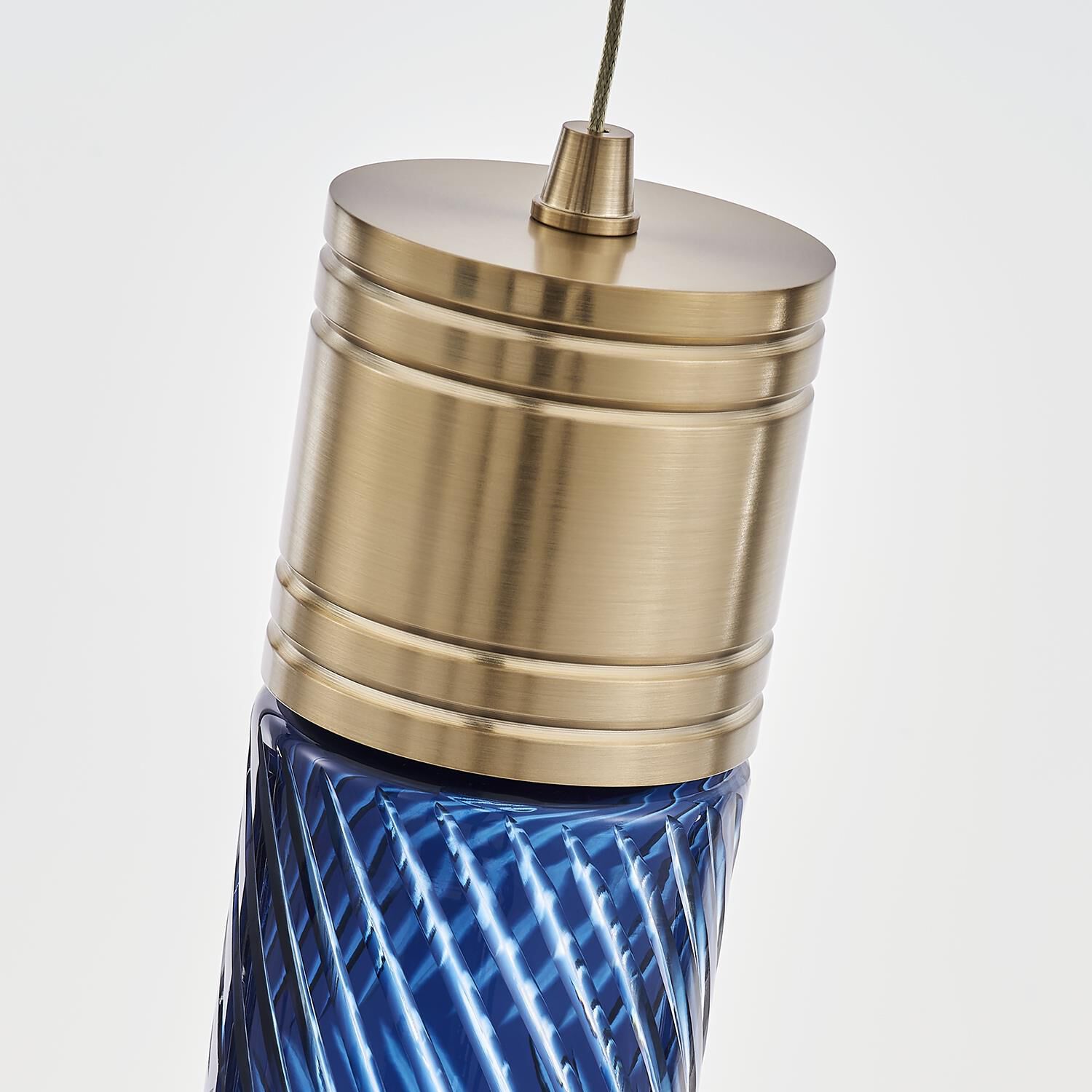 Shown in Winter Brass finish