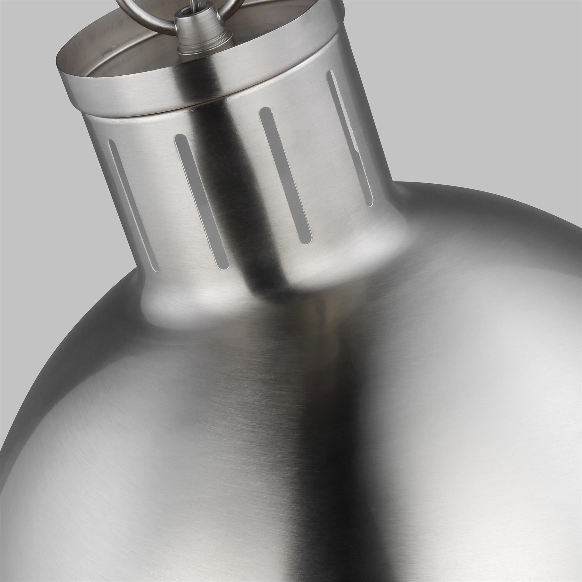 Hanks Large Pendant,