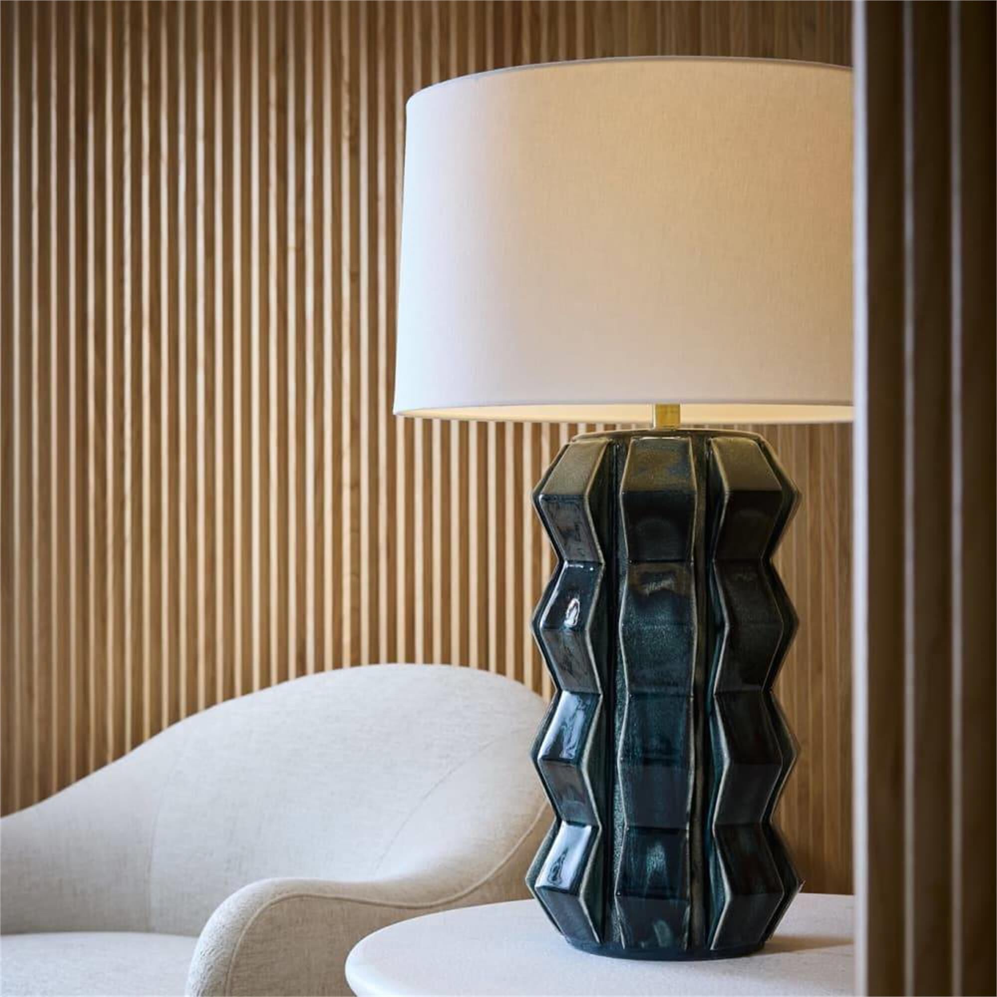 Shown in Ocean Reactive finish
