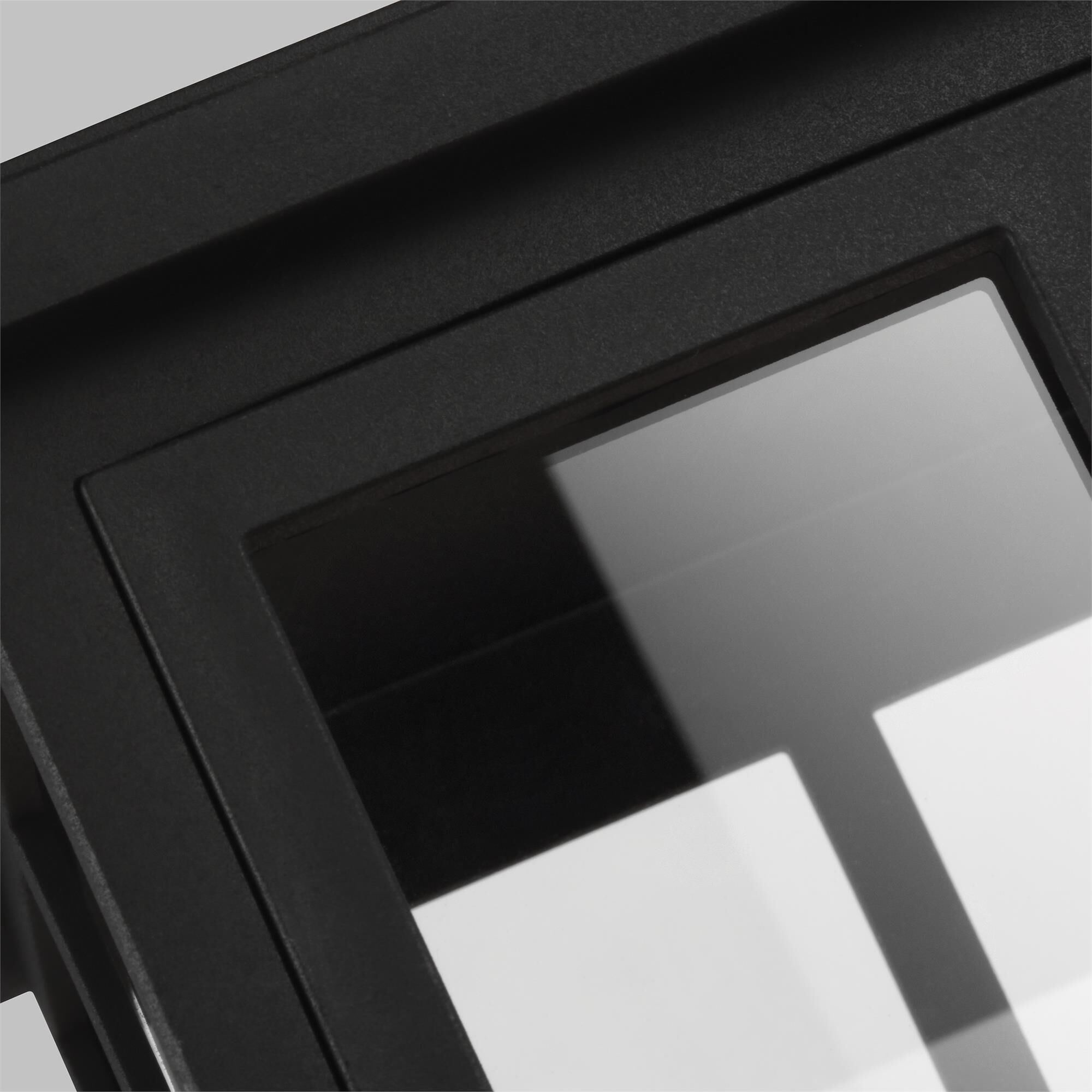 Shown in Textured Black finish and Clear Panels glass