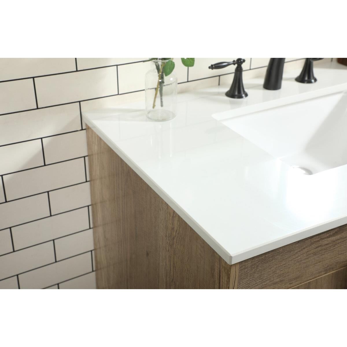 Shown in Natural Oak finish and Without Backsplash accent