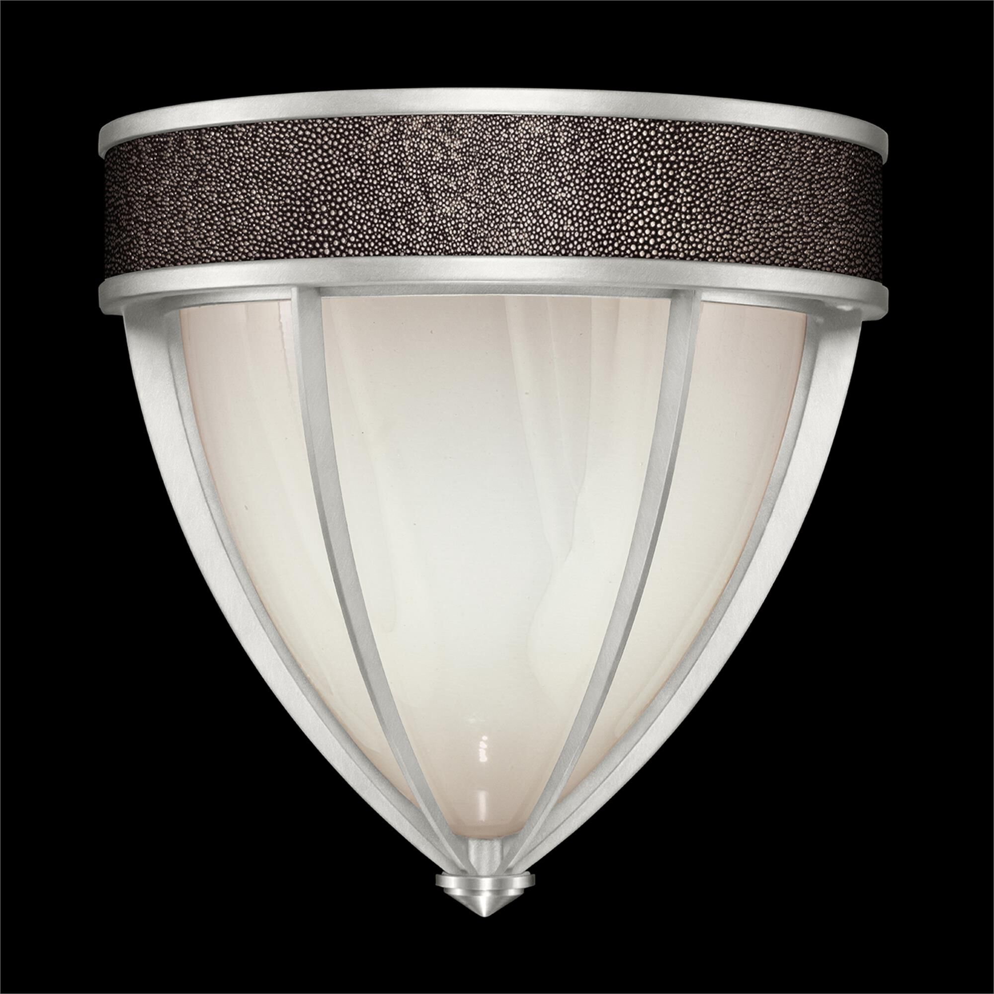 Shown in Silver Leaf and Nickel  finish and Pebble accent