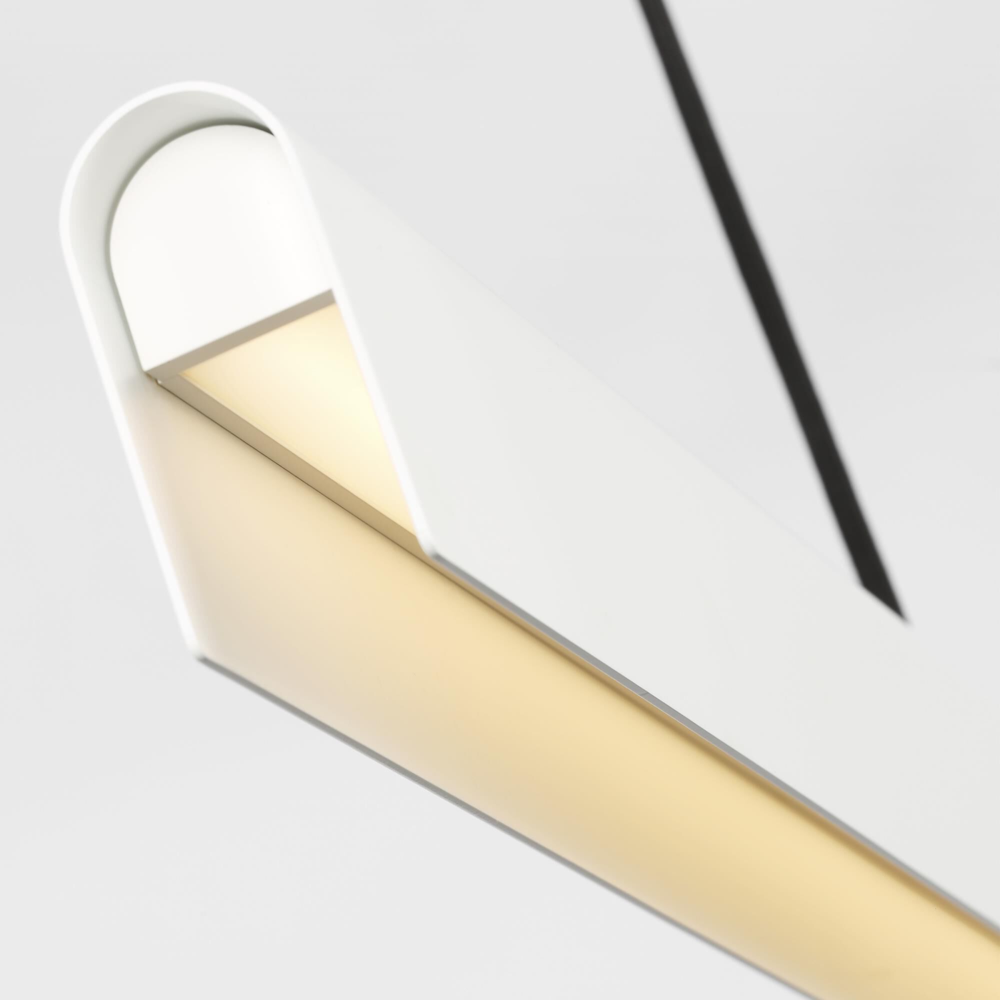 Shown in Matte White finish and Aluminum shade