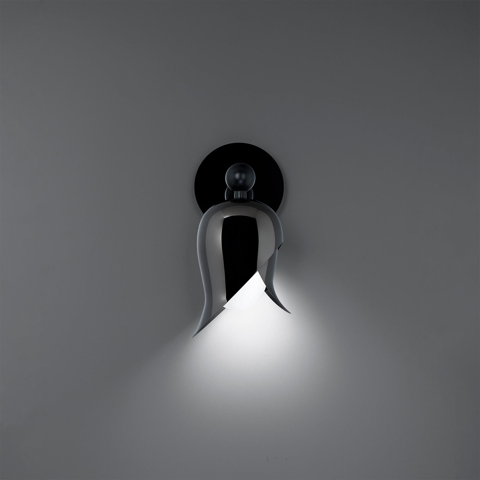 Shown in Polished Black Nickel finish