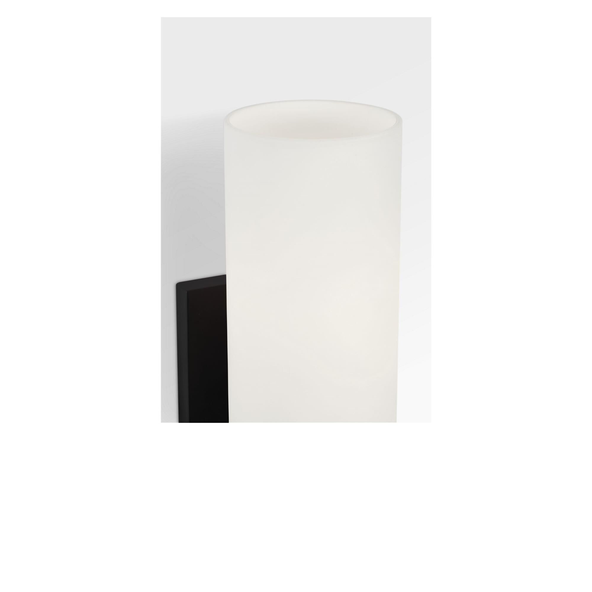Shown in Midnight Black finish and Etched White glass