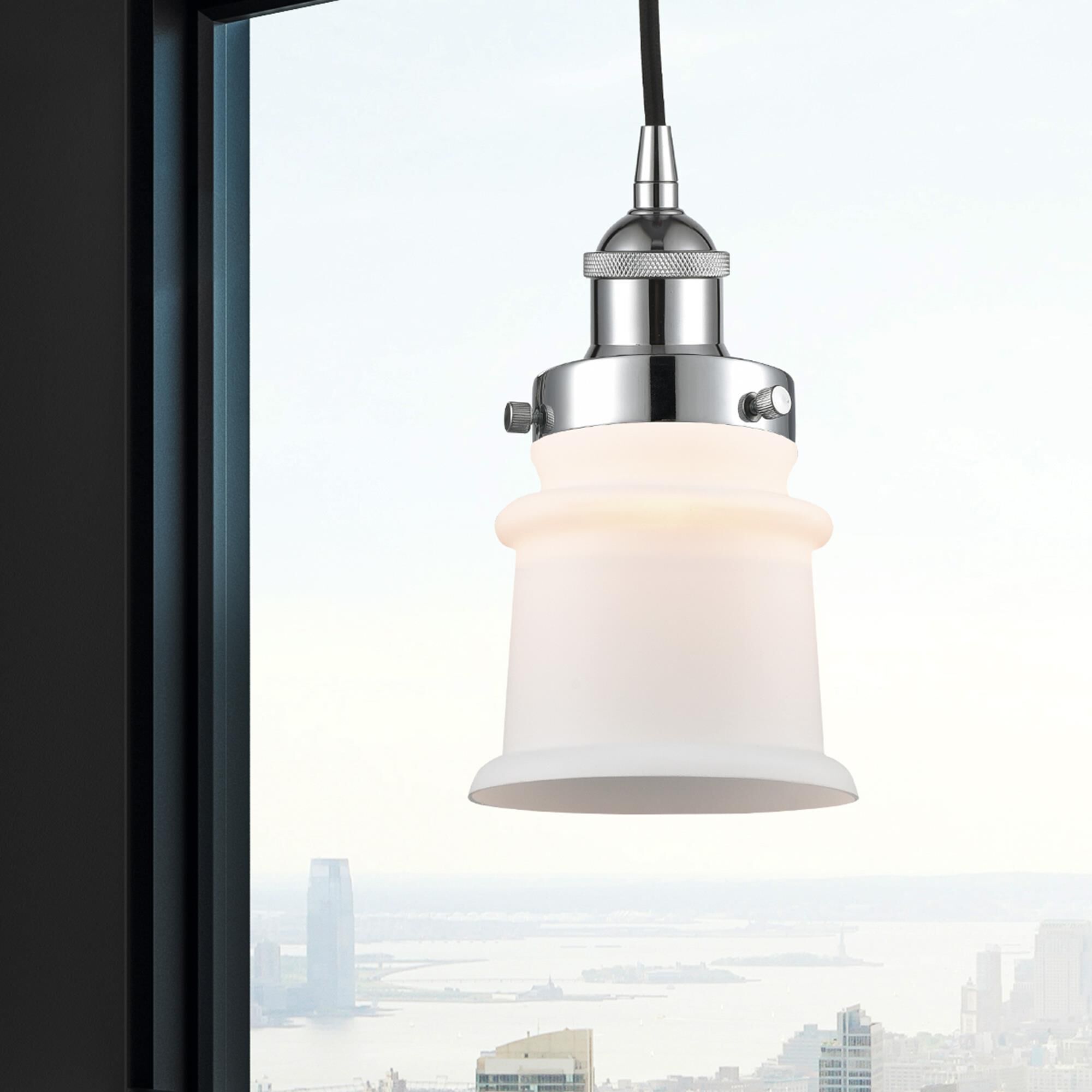 Shown in Polished Chrome finish and Matte White glass