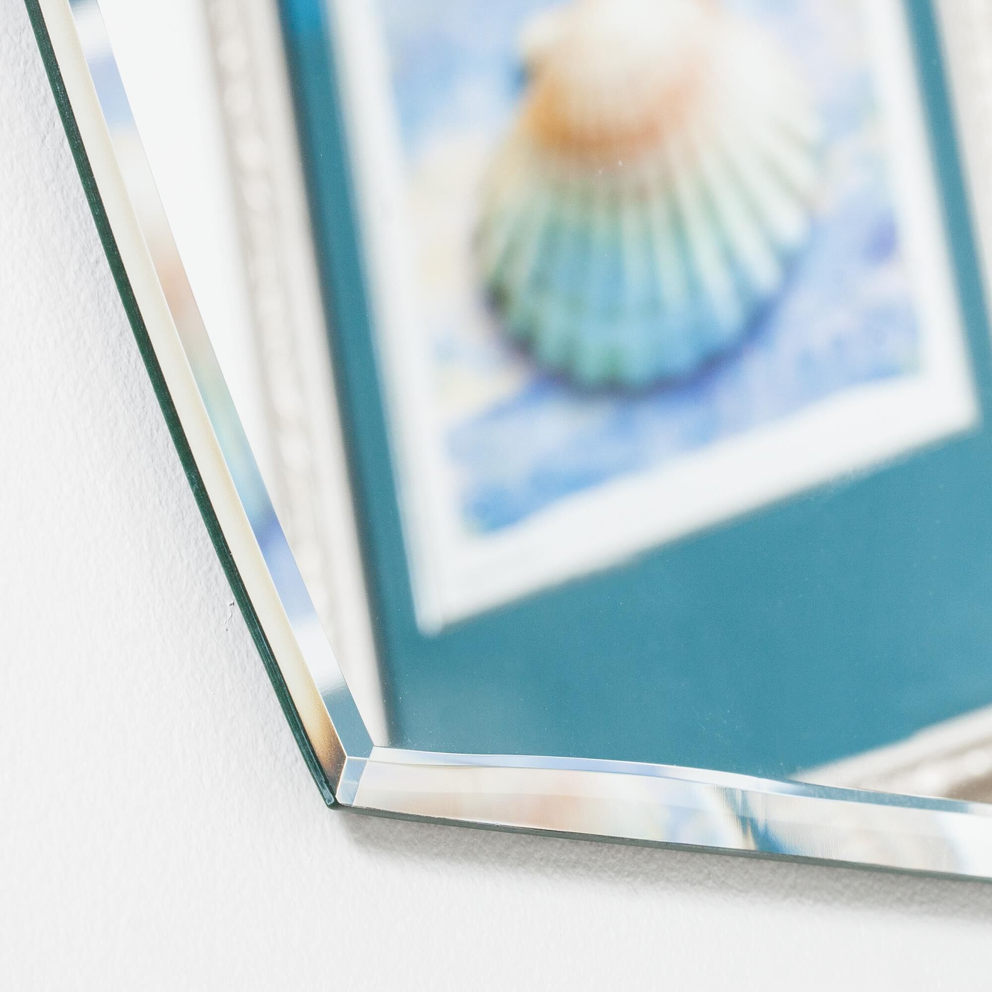 Shown in Mirror finish