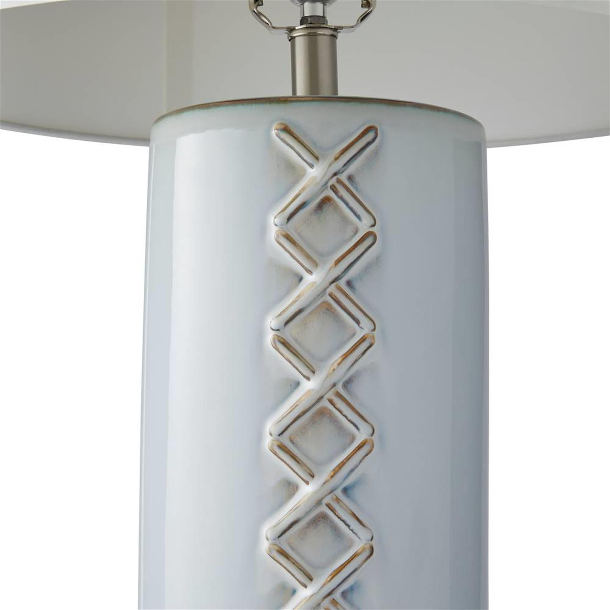Shown in Glacial Reactive finish