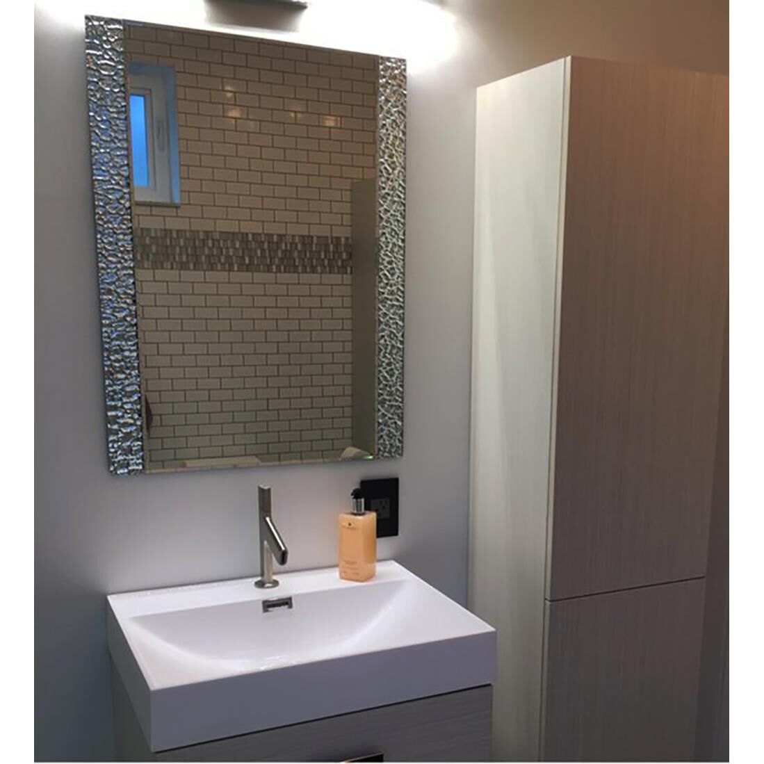 Shown in Mirror finish