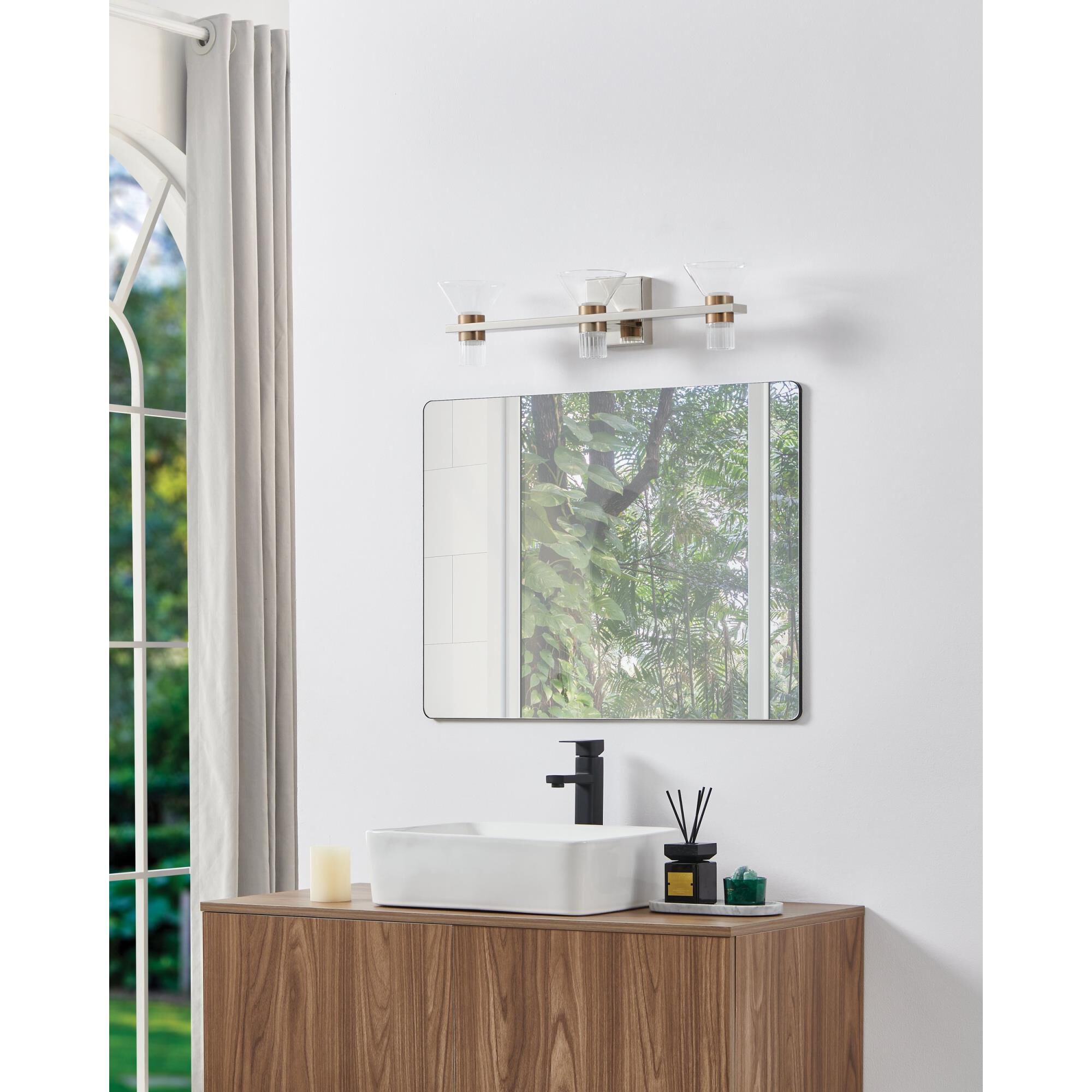 Shown in Polished Nickel finish and Clear, Clear Ribbed glass