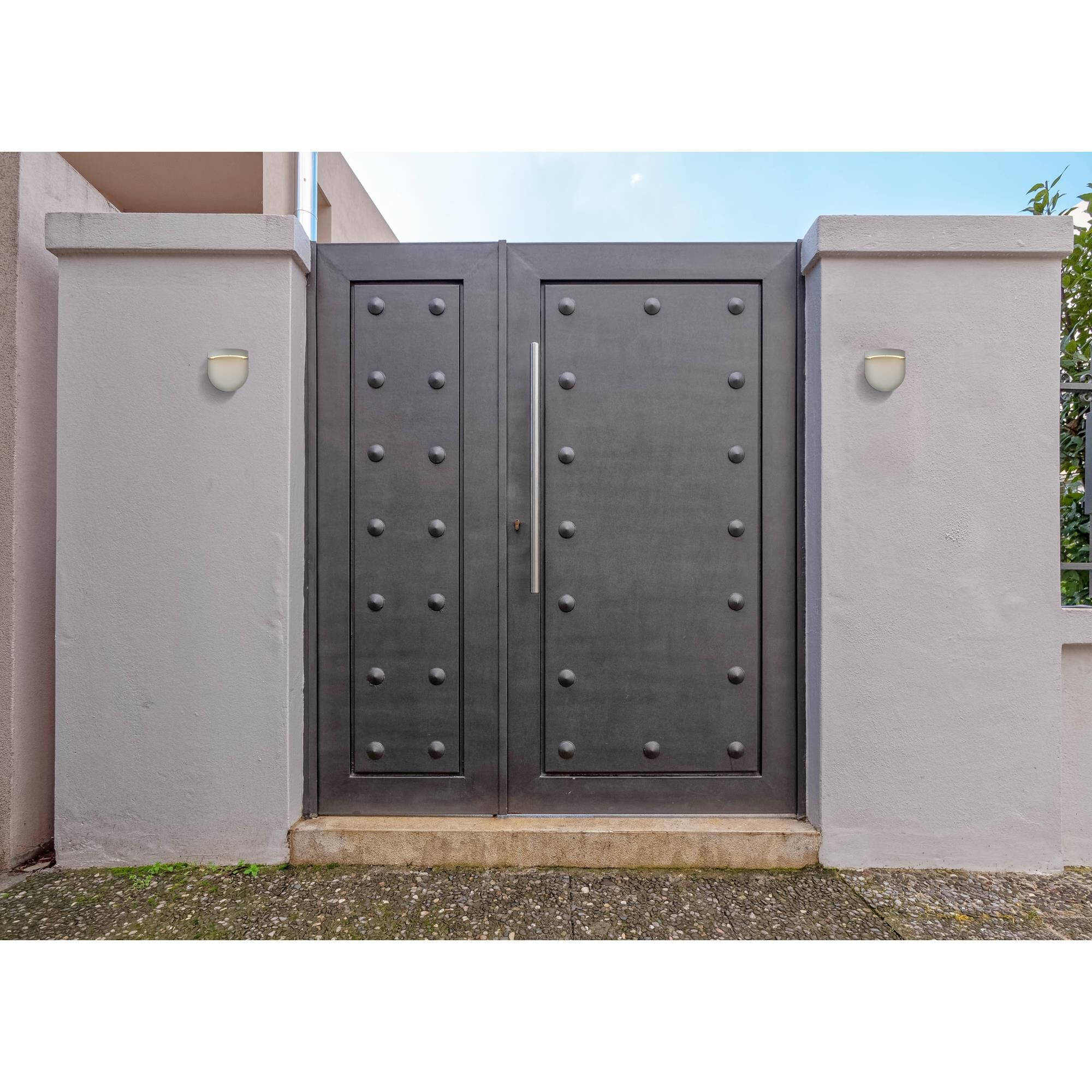 Shown in Silver finish