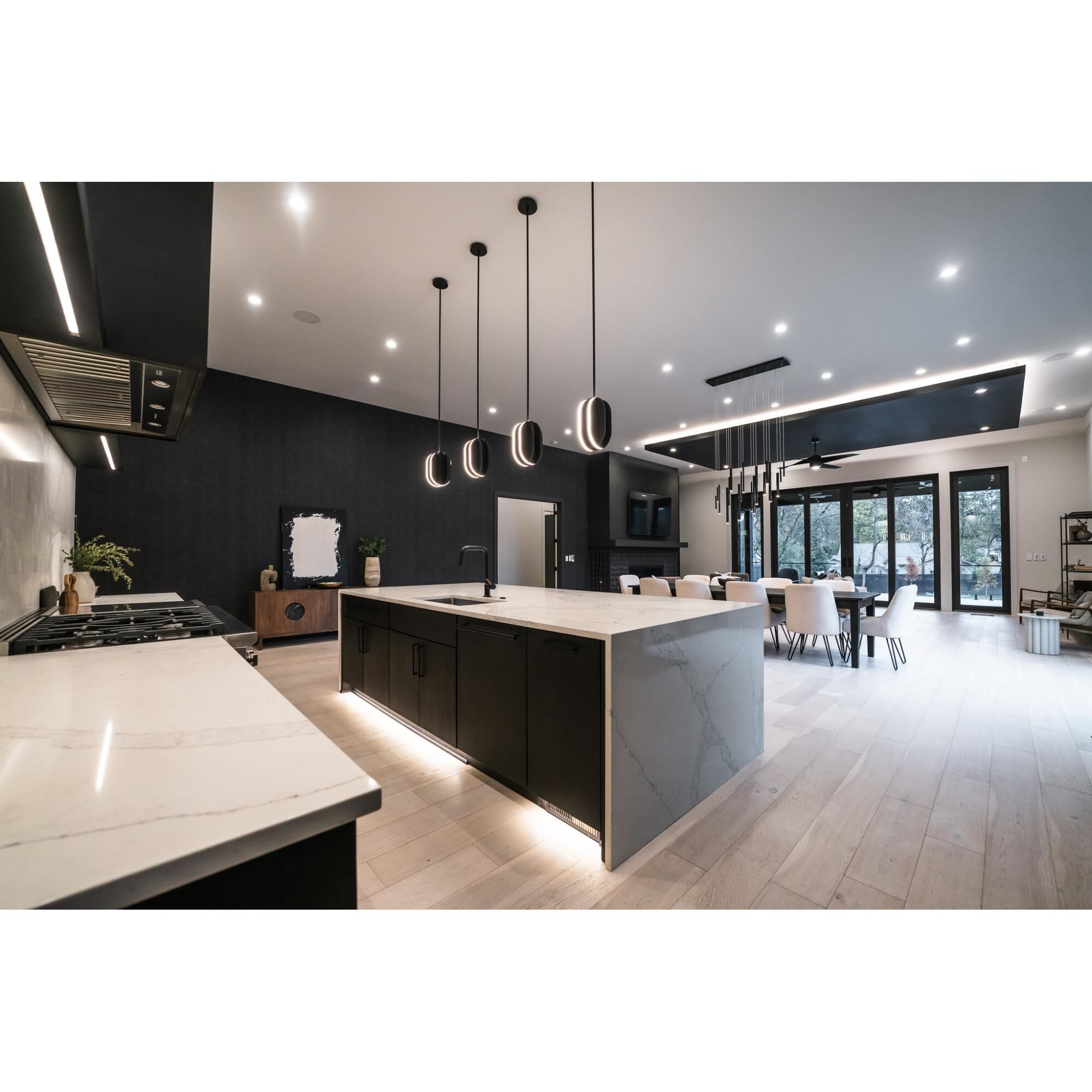 ET2 Lighting Interval 8 Inch LED Mini Pendant