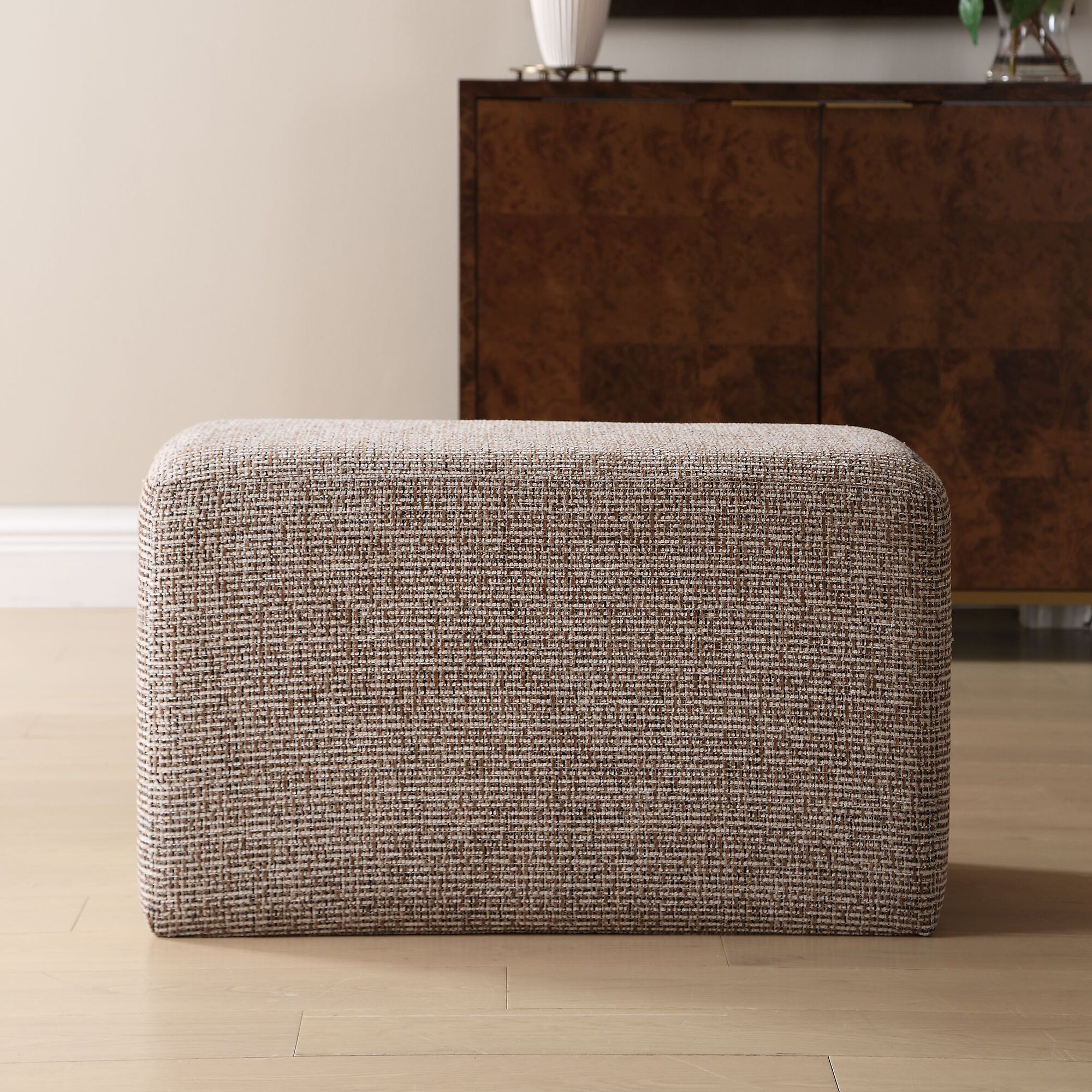 Kelce Ottoman,