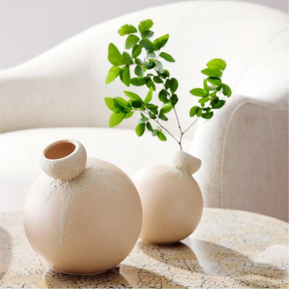 Shown in Peaches and Cream Reactive finish