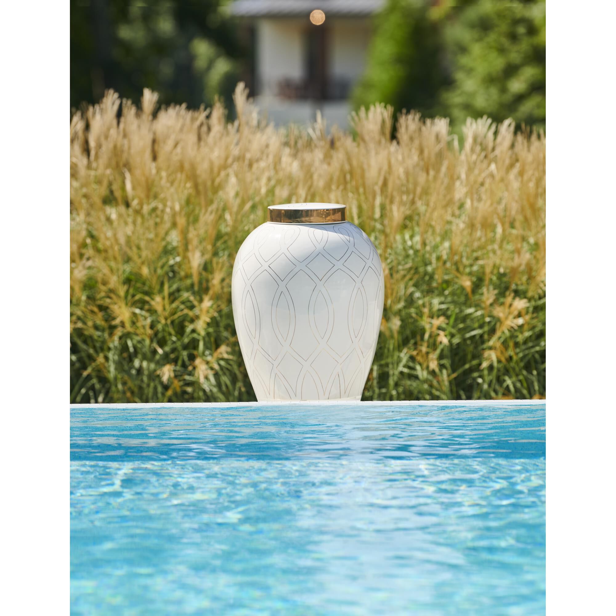 Shown in White Glaze/Metallic Gold finish