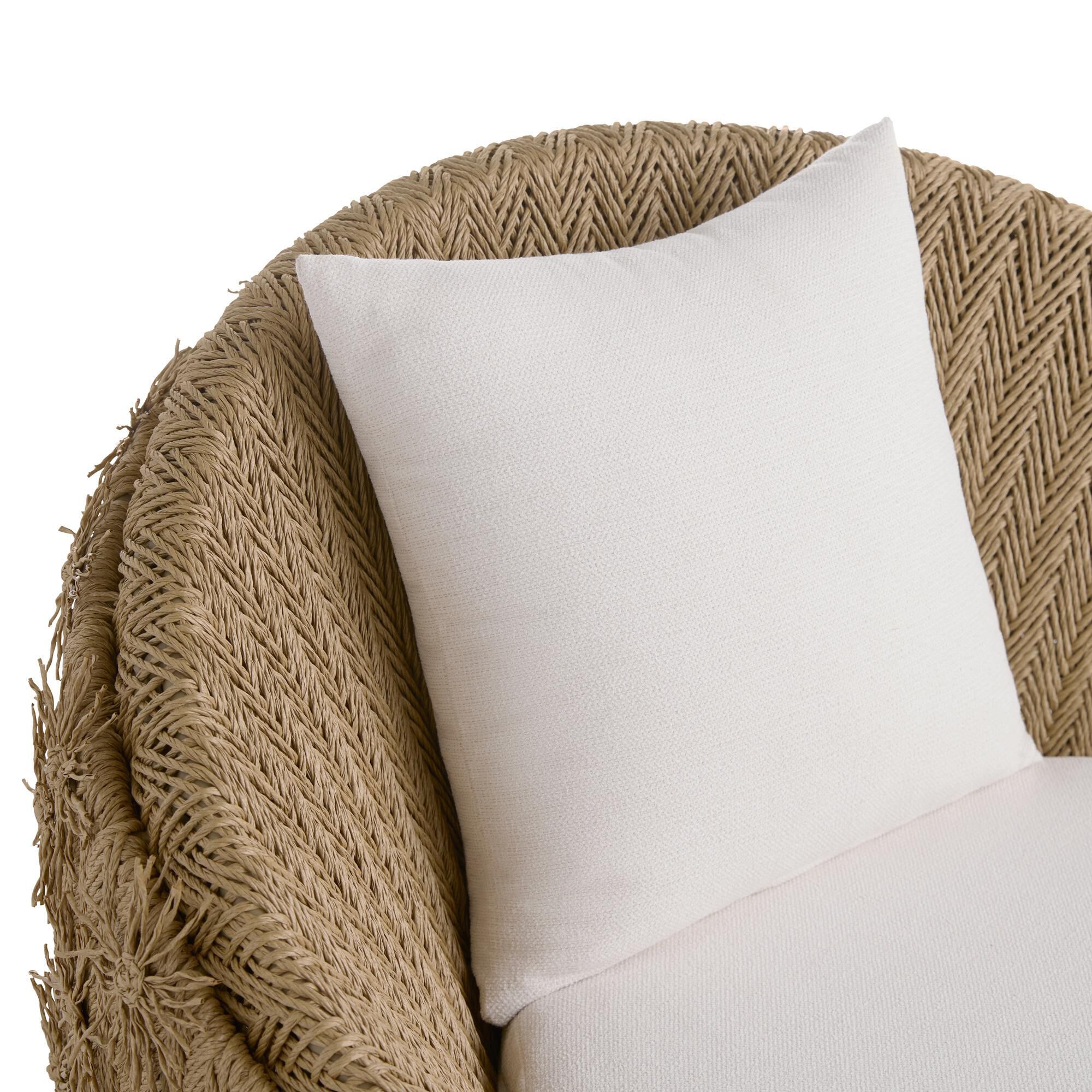 Shown in Pearl and Tan finish