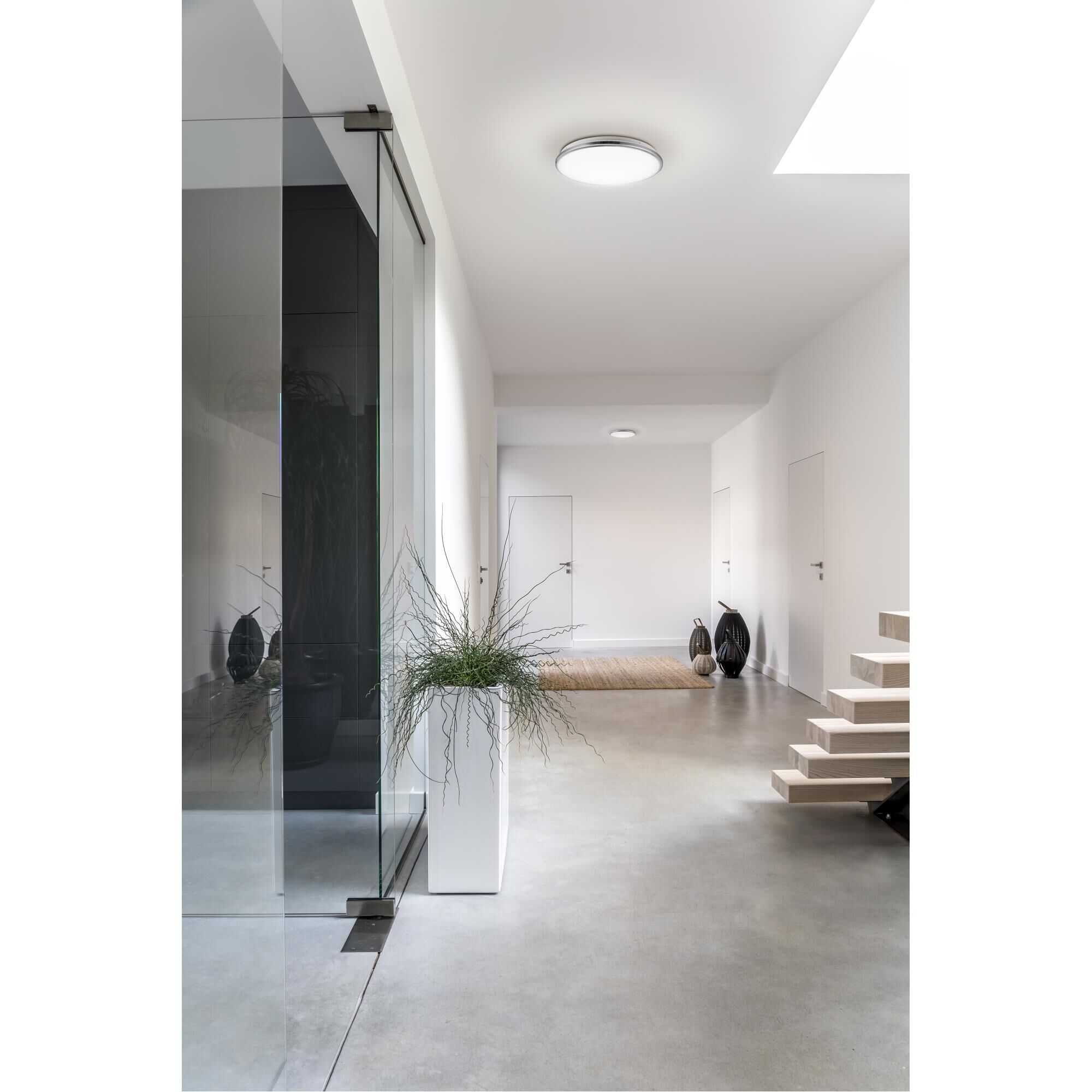 Shown in Chrome finish and Frosted Acrylic Diffuser glass