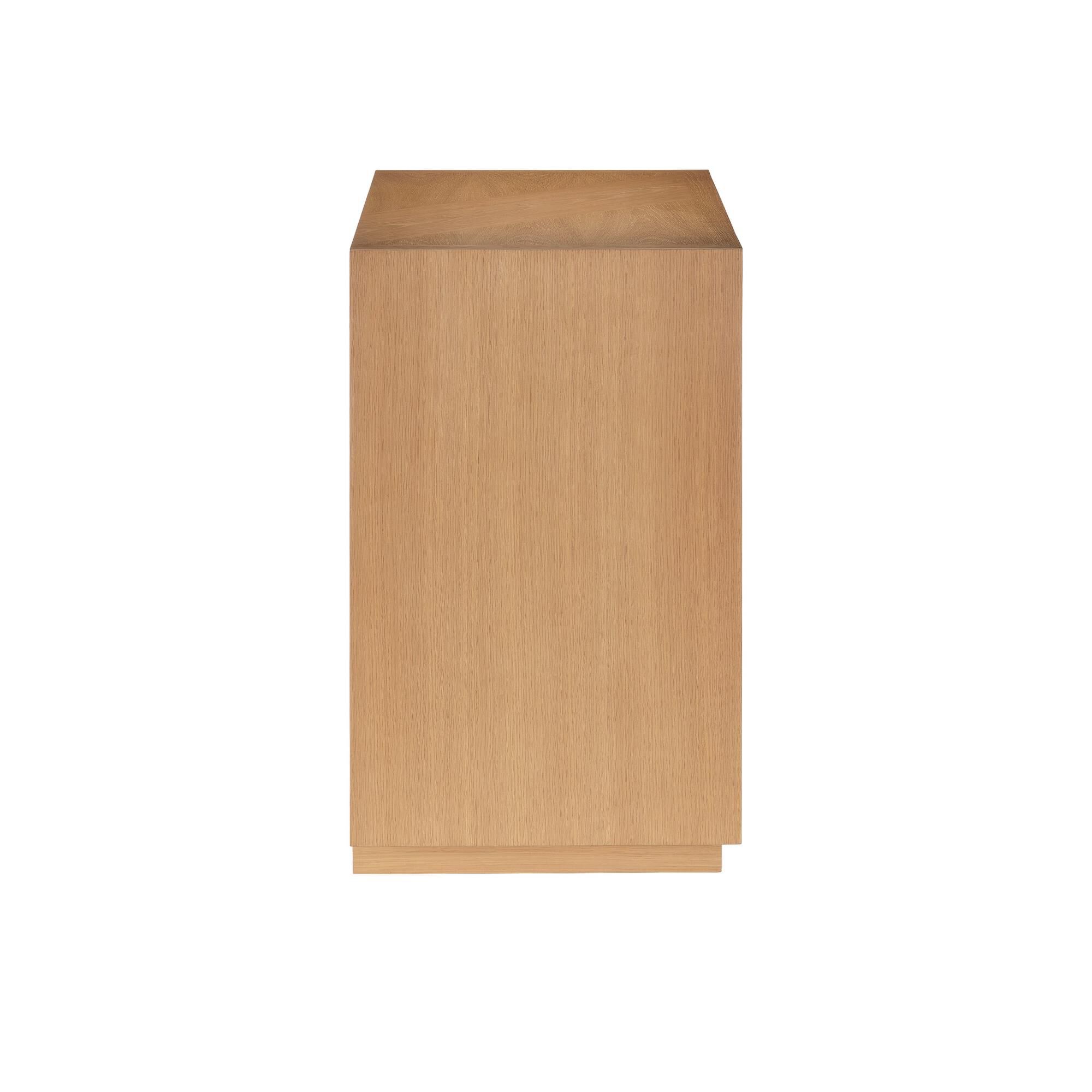 Shown in Light Oak, Beige finish