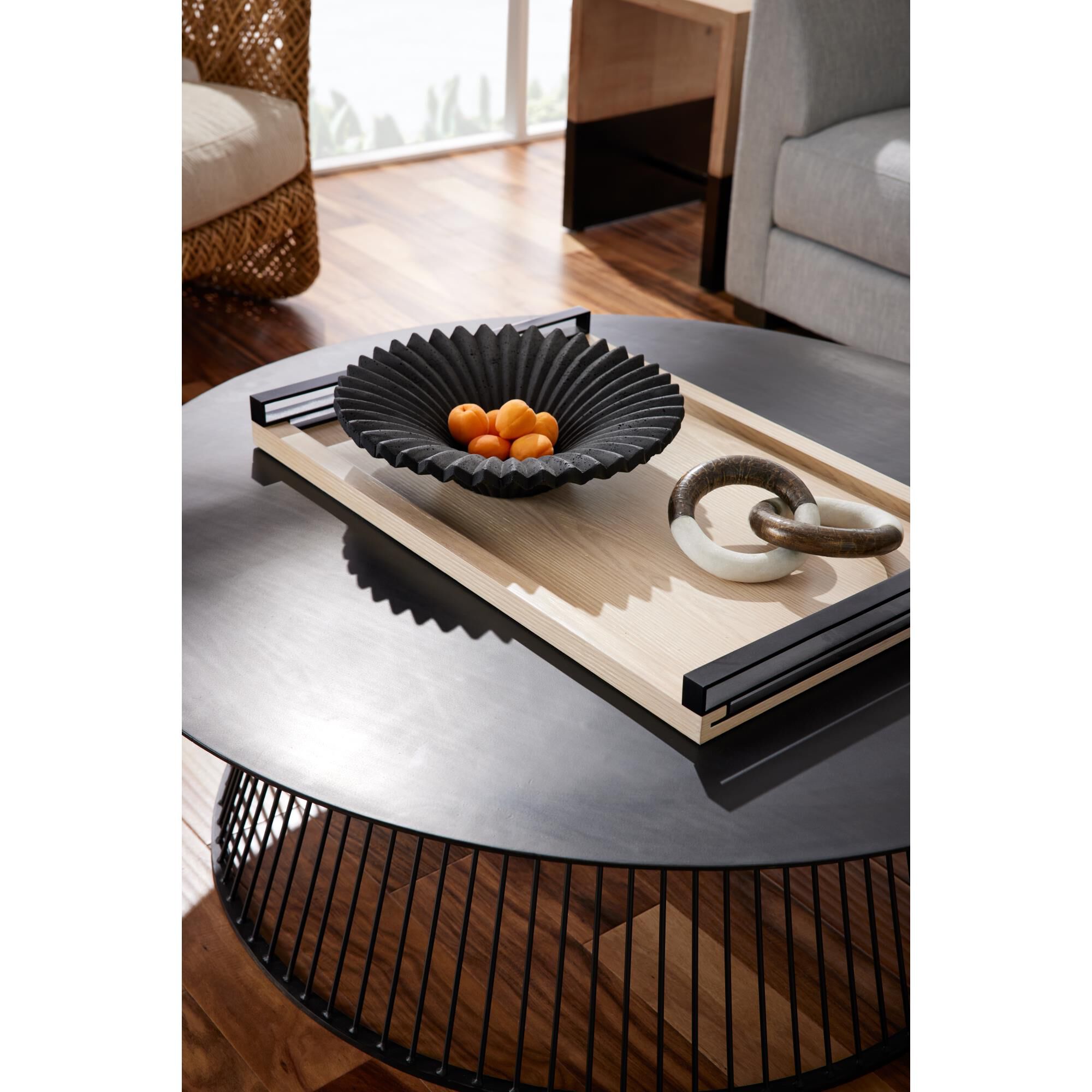 Shown in Blonde finish