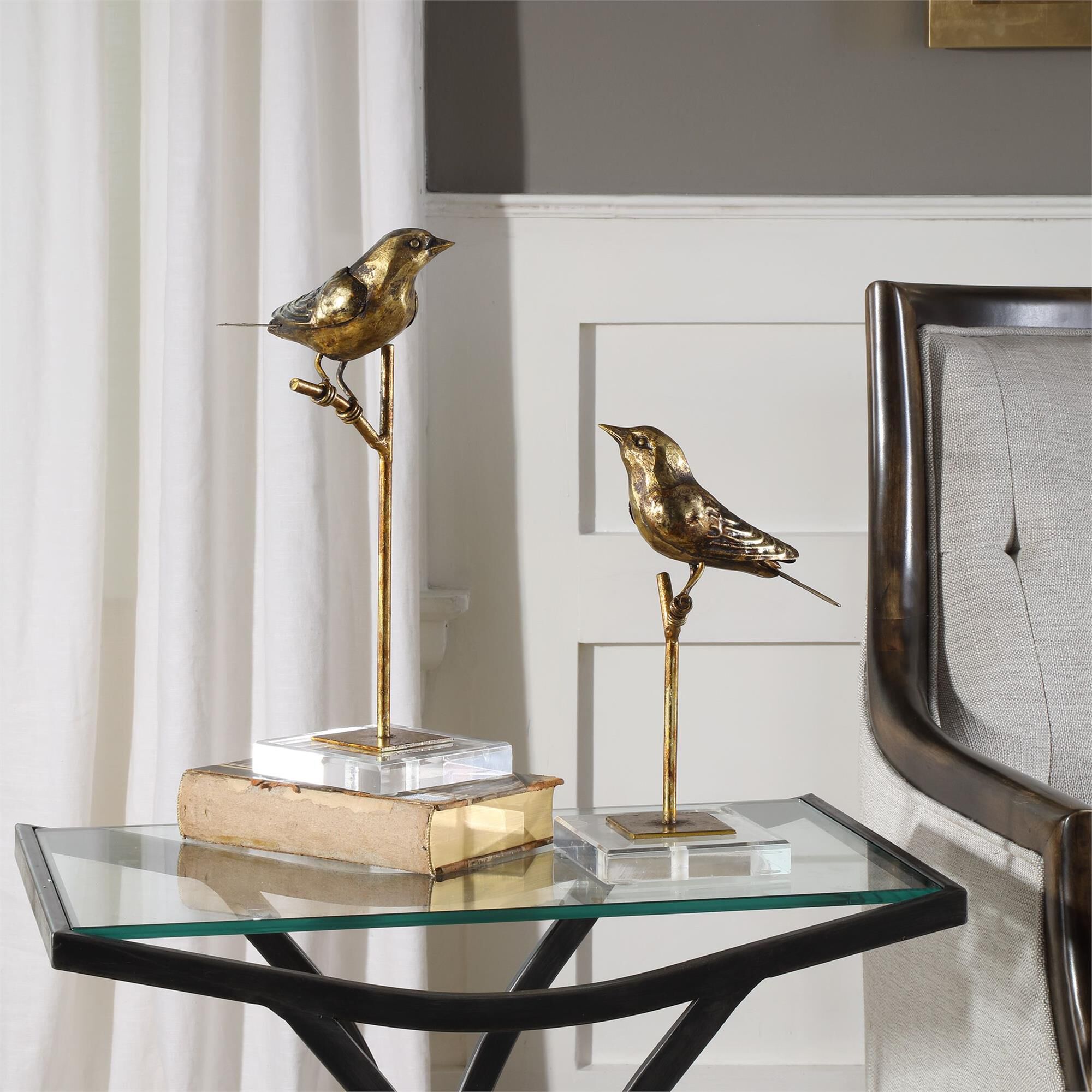 Passerines Figurine,