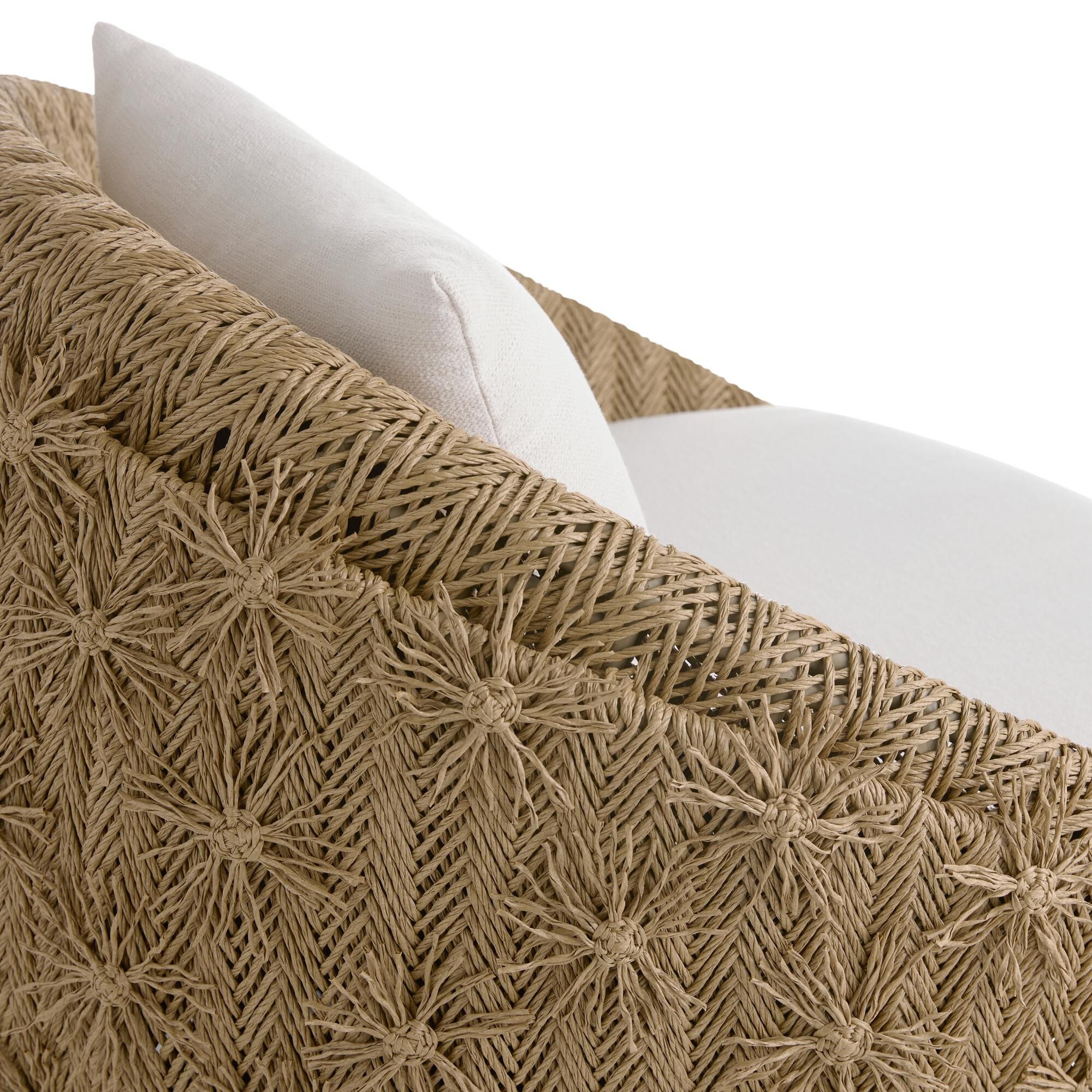 Shown in Pearl and Tan finish