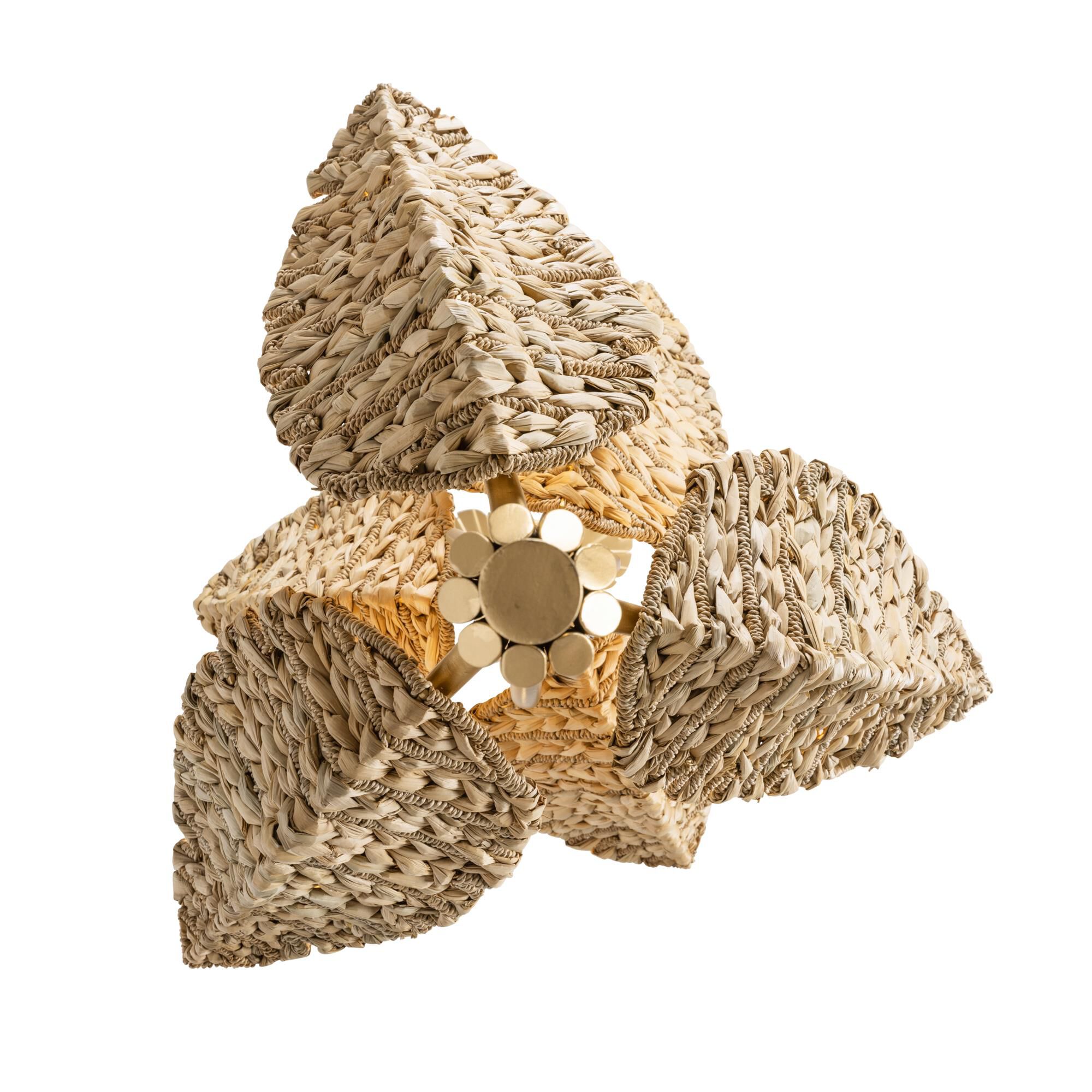 Shown in French Gold/Natural Seagrass finish and Natural Seagrass With Lampakanay Rope shade