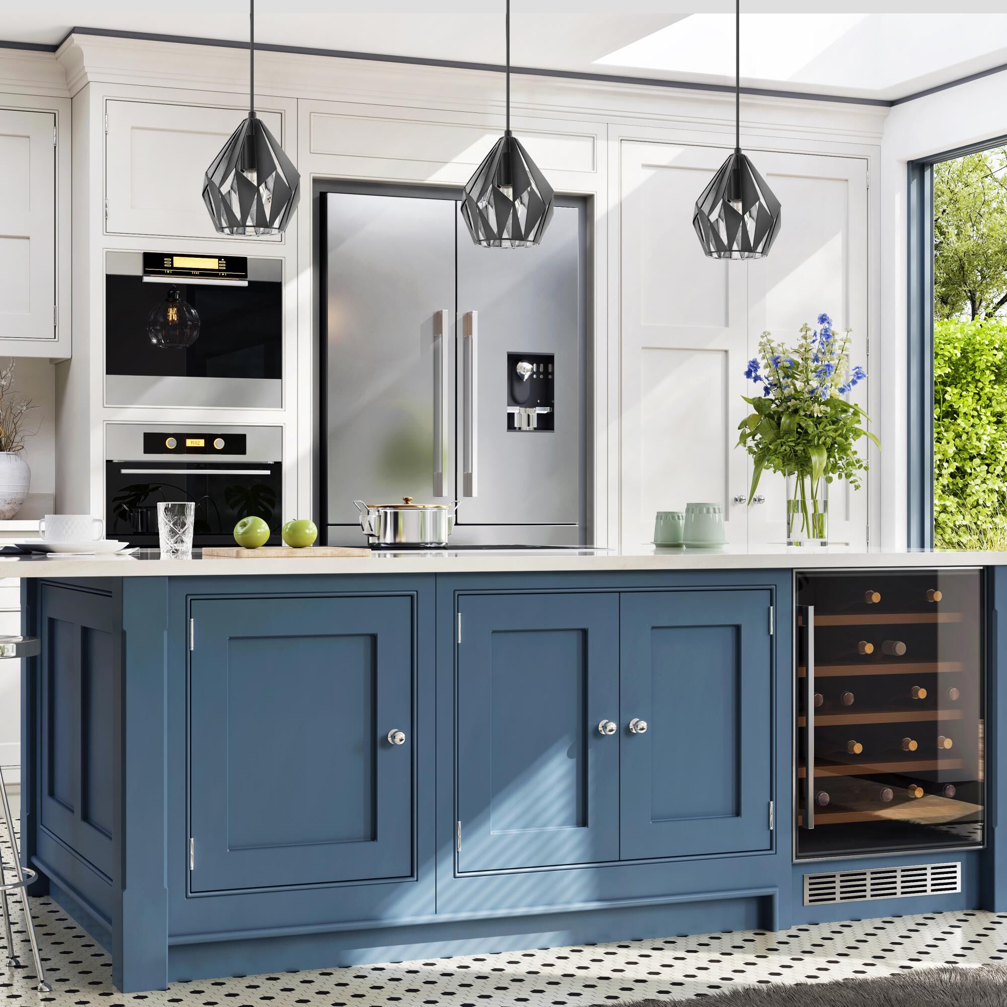 Shown in Black and Silver finish and Black and Silver shade