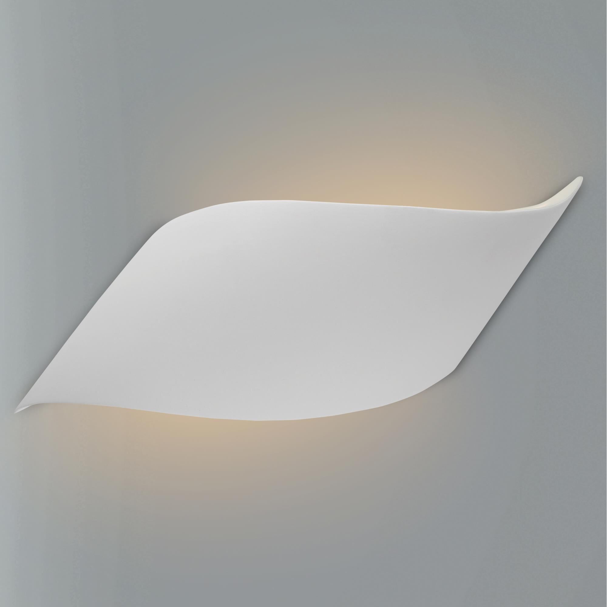 Shown in Bisque finish and Bisque shade