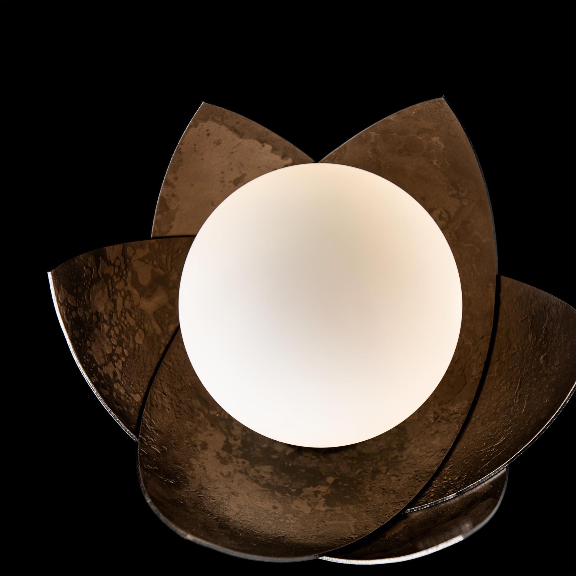Shown in Dark Smoke finish and Lilac accent
