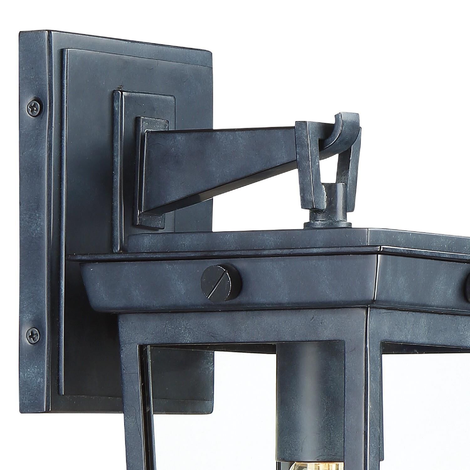 Shown in Graphite finish