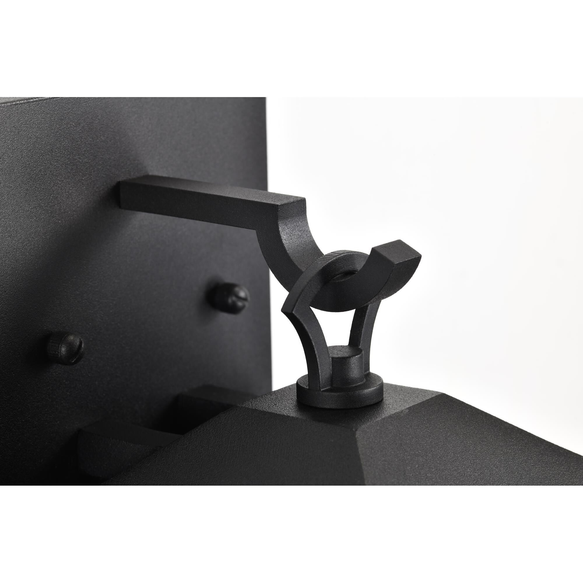 Shown in Matte Black finish and Clear glass