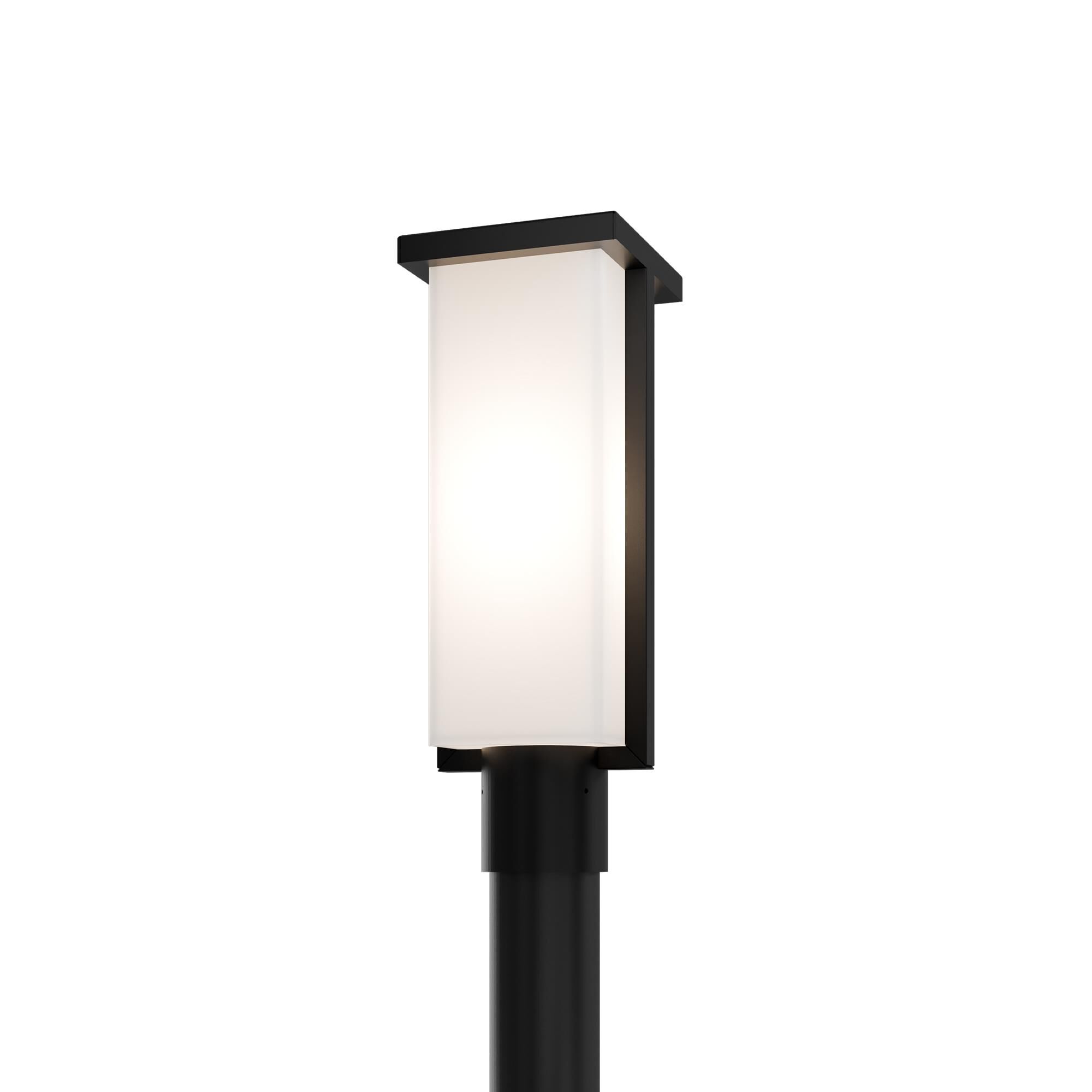 Ledge 17 Inch Outdoor Post Lamp by Modern Forms