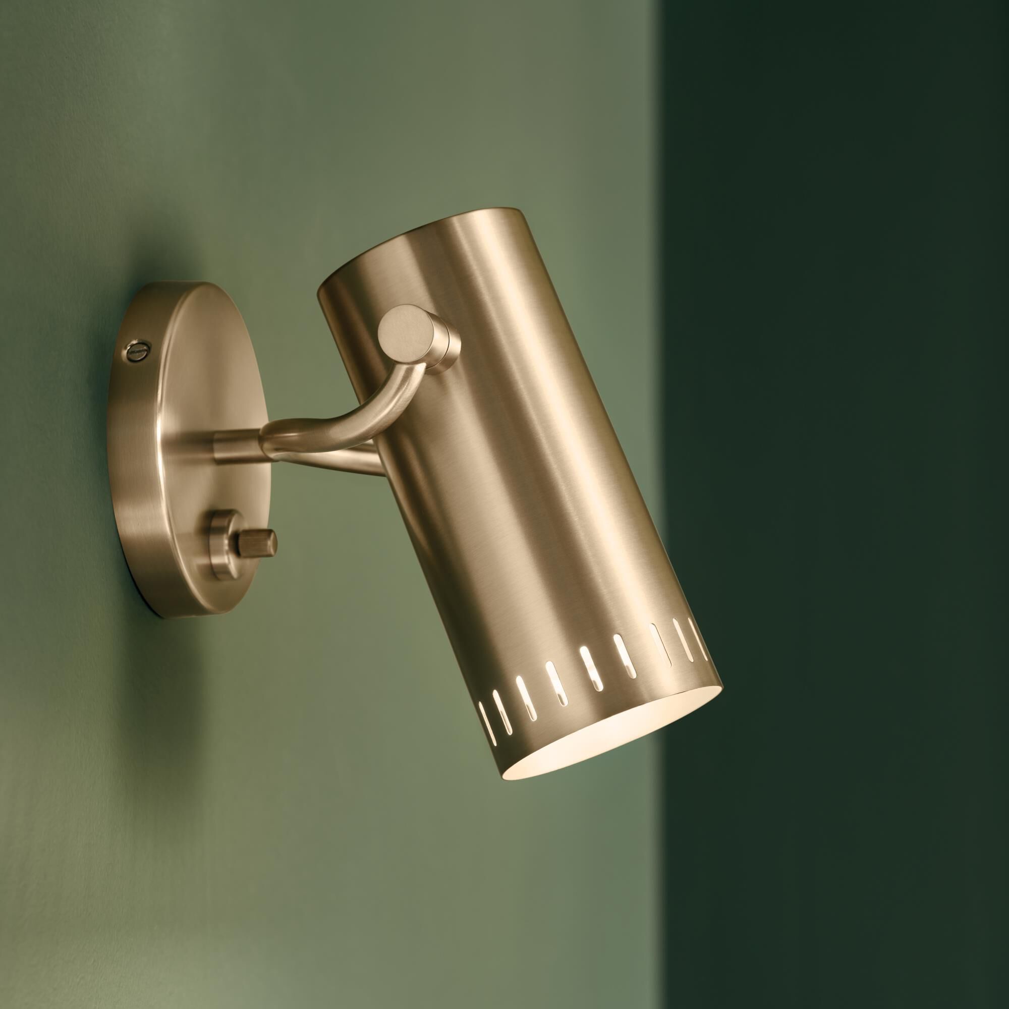 Ruehl 7 Inch Wall Sconce by Kichler Lighting