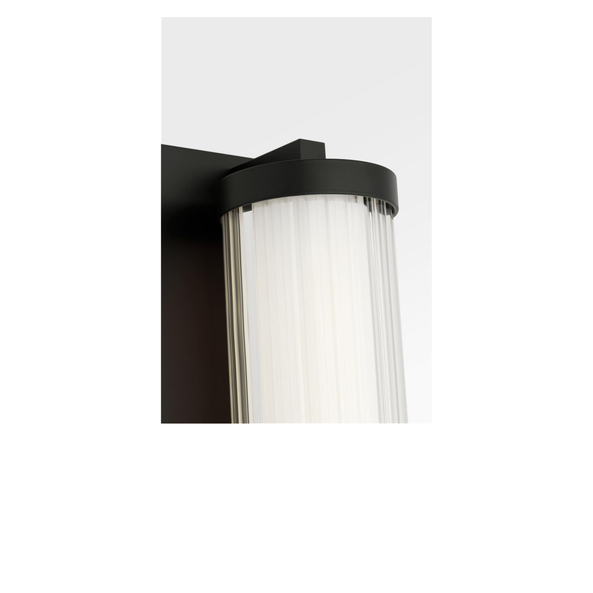 Shown in Midnight Black finish and Transparent Polycarbonate shade