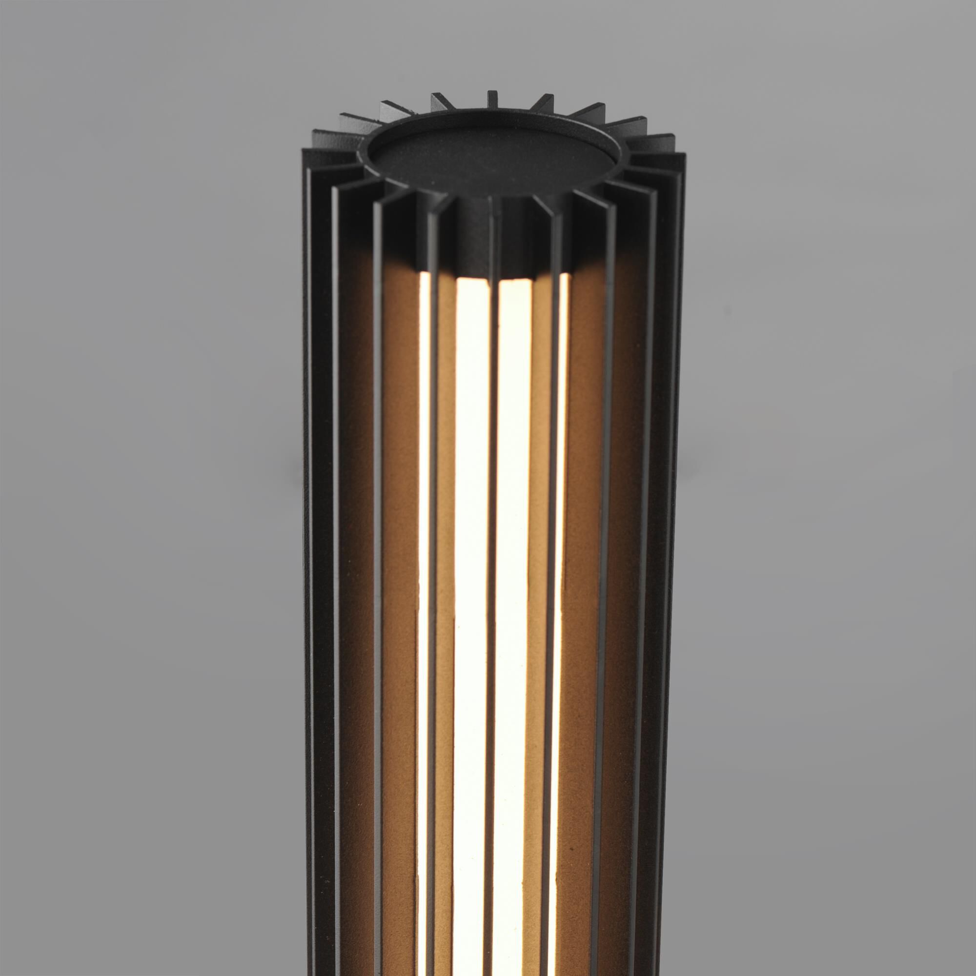 Citadel 18 Inch Decorative Pathway Light by ET2 Lighting