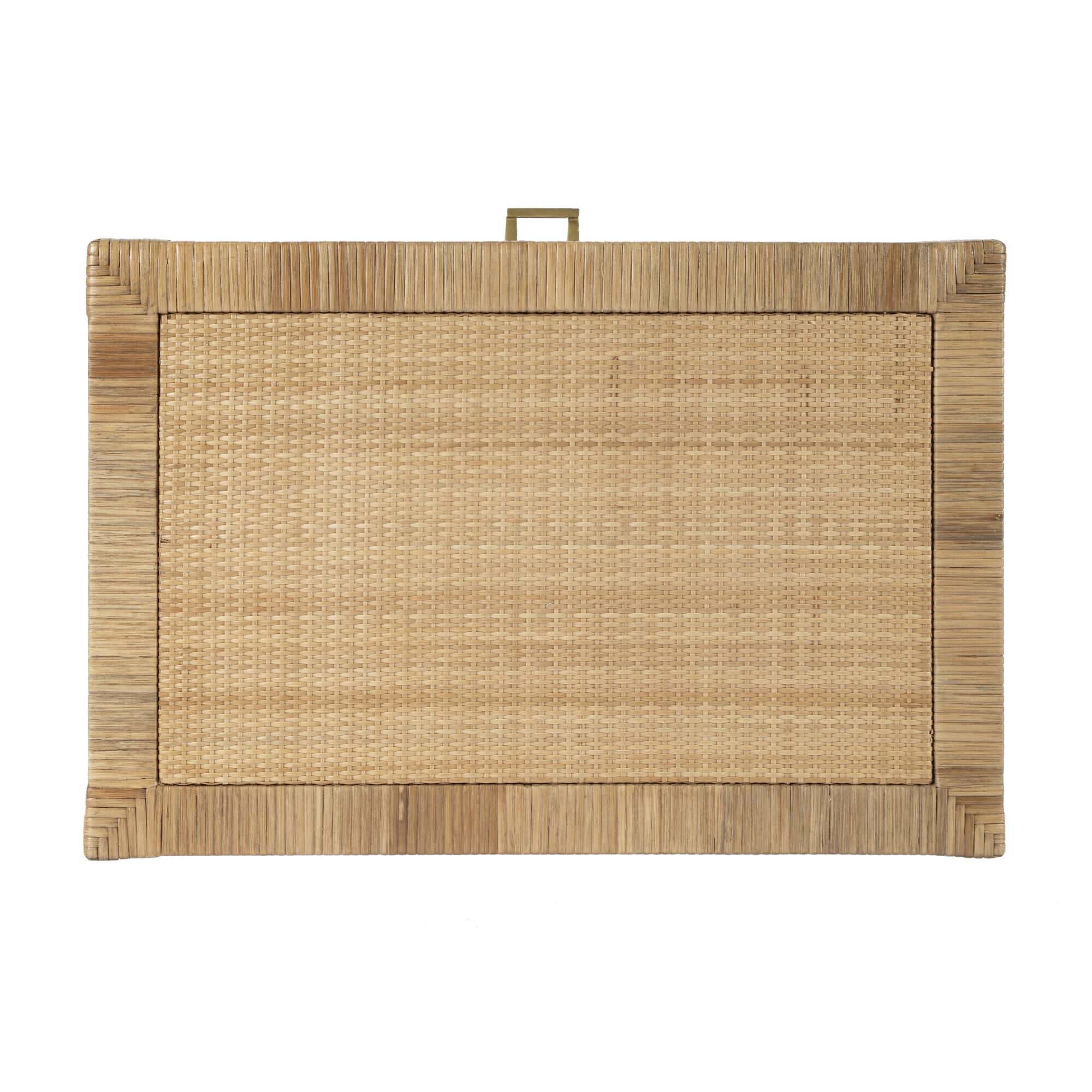 Shown in Cosmopolitan finish