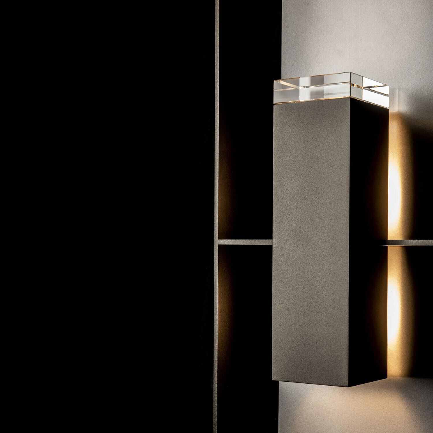 Shown in Coastal Oil Rubbed Bronze finish and Coastal Burnished Steel accent