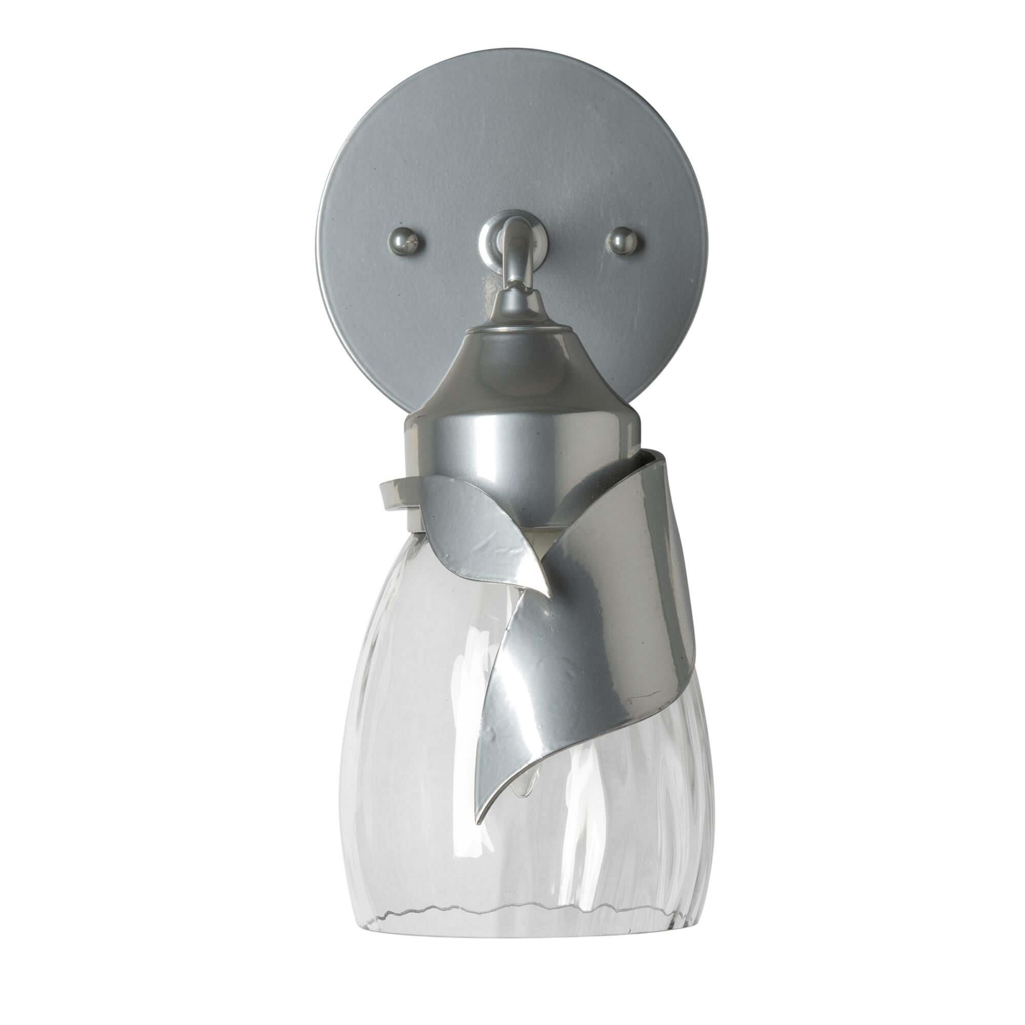 Shown in Sterling finish and Water glass