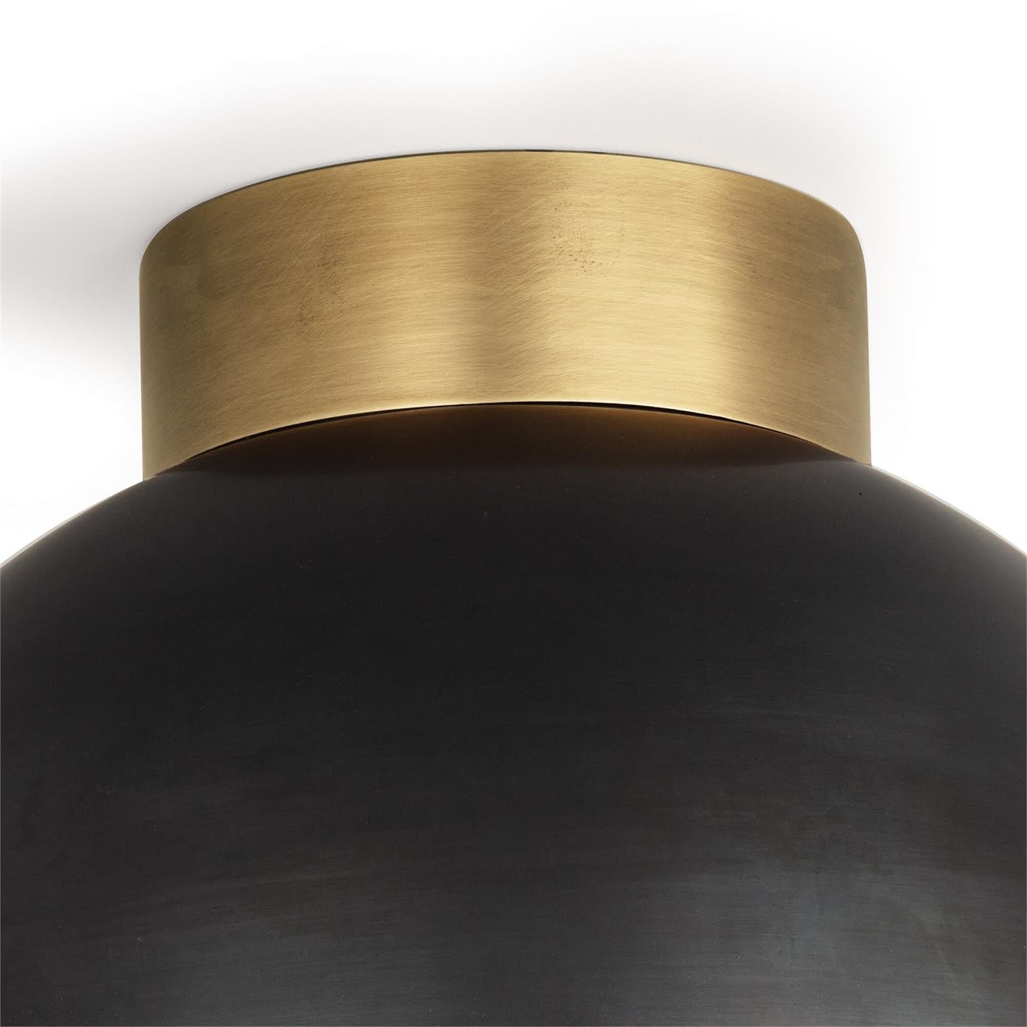 Shown in Oil Rubbed Bronze and Natural Brass finish